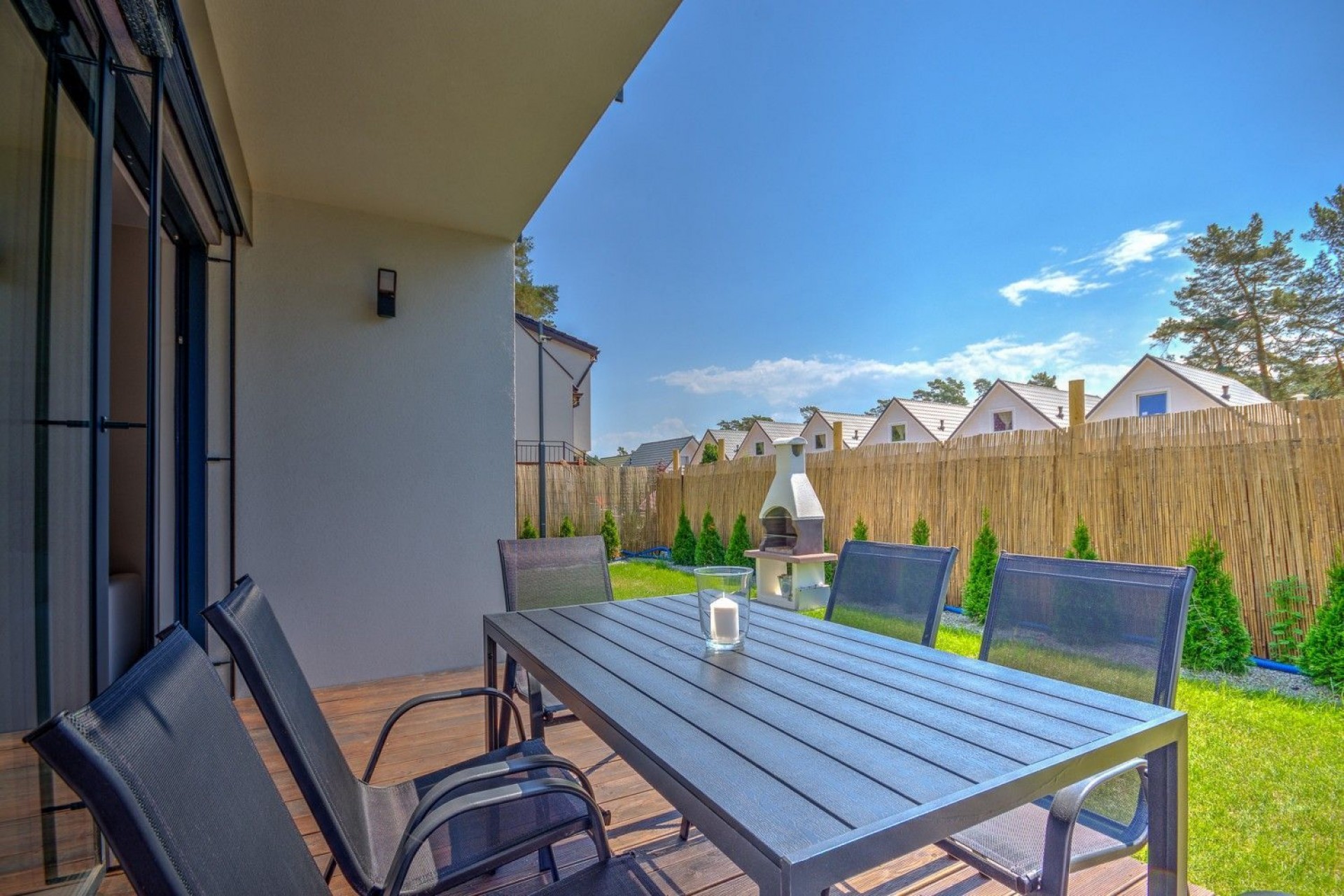 APRENT DOMY Pobierowo