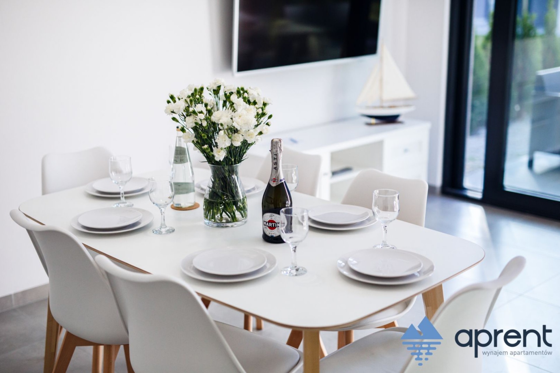 APRENT DOMY Pobierowo