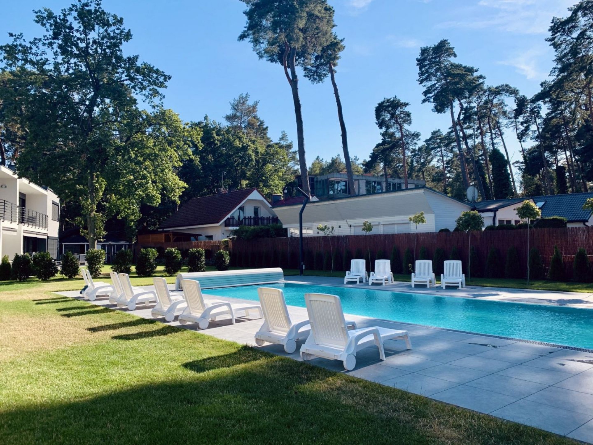 APRENT DOMY Pobierowo