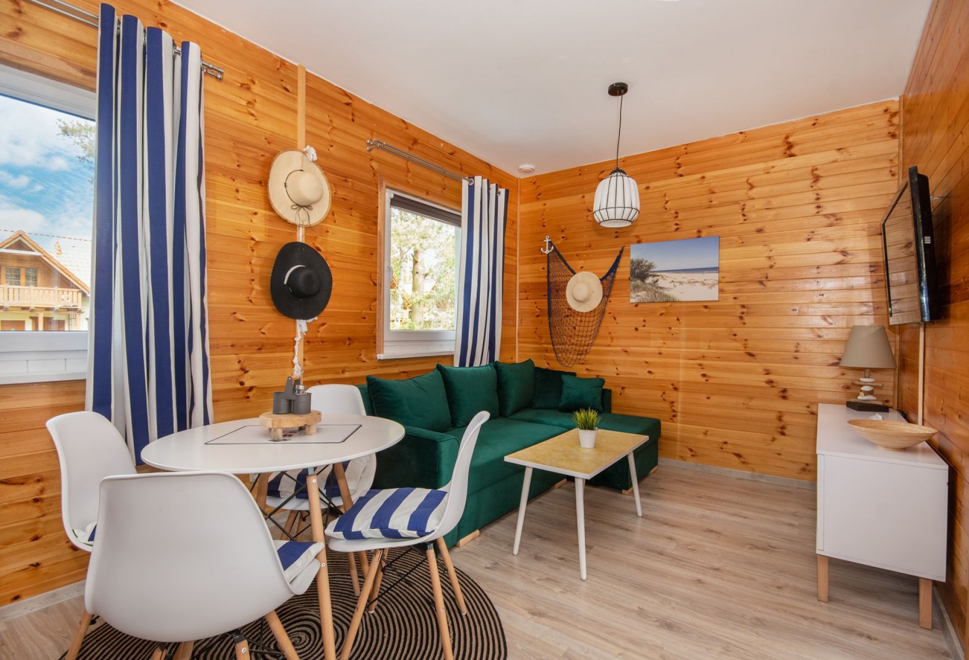 APARTAMENT NR 1