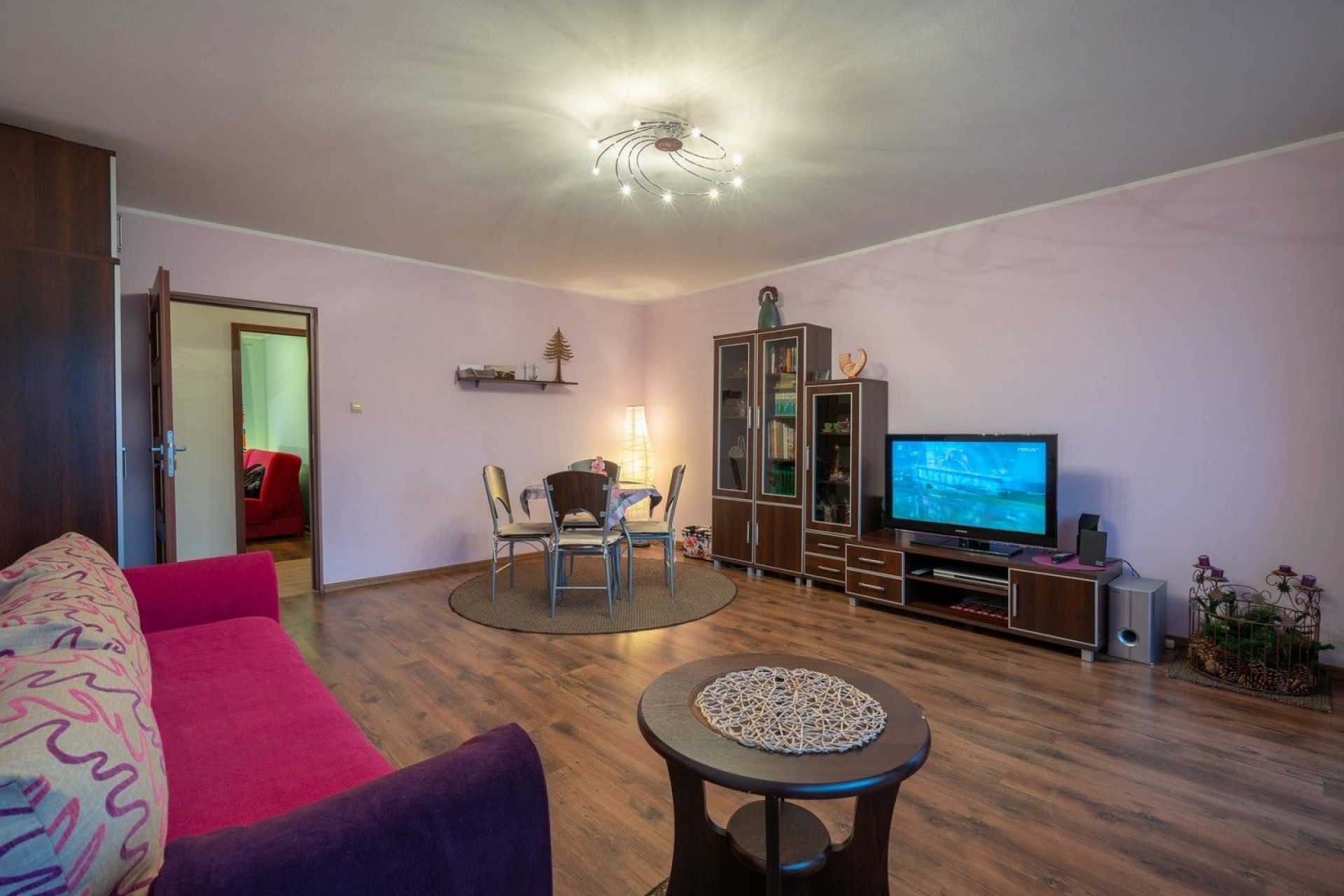 Apartament PELE