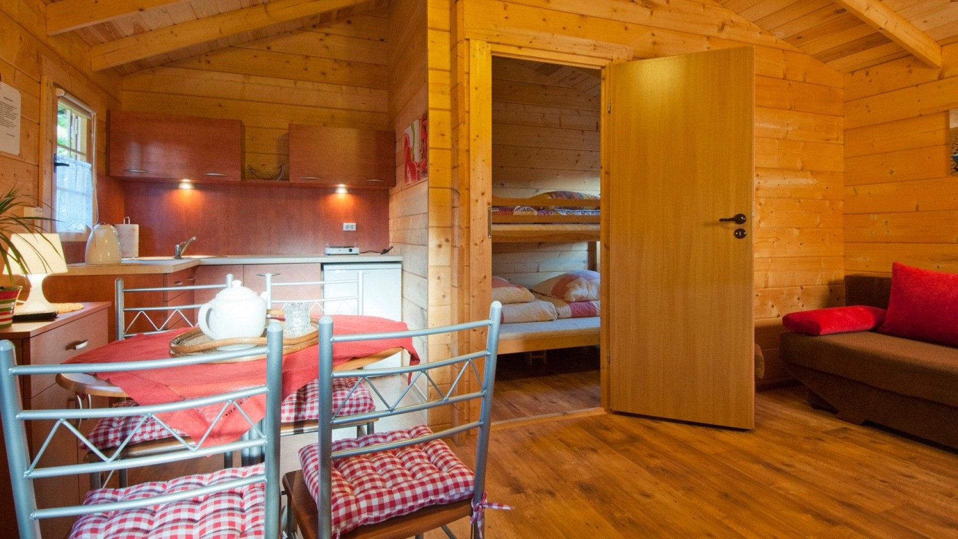 Apartamenty, Domki i Pokoje SONIA