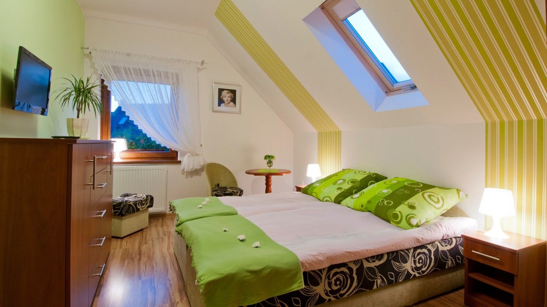 Apartamenty, Domki i Pokoje SONIA