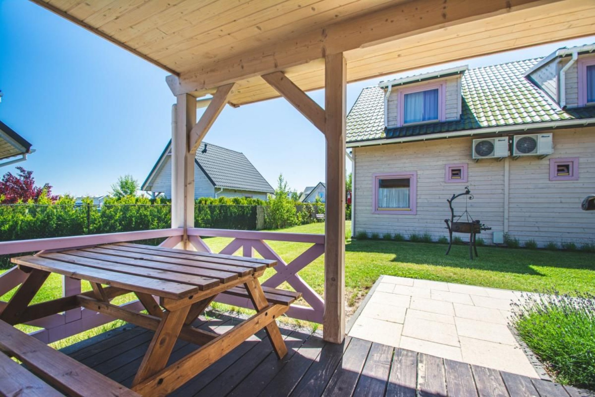 LAWENDOWA WYSPA Klub Nadmorski