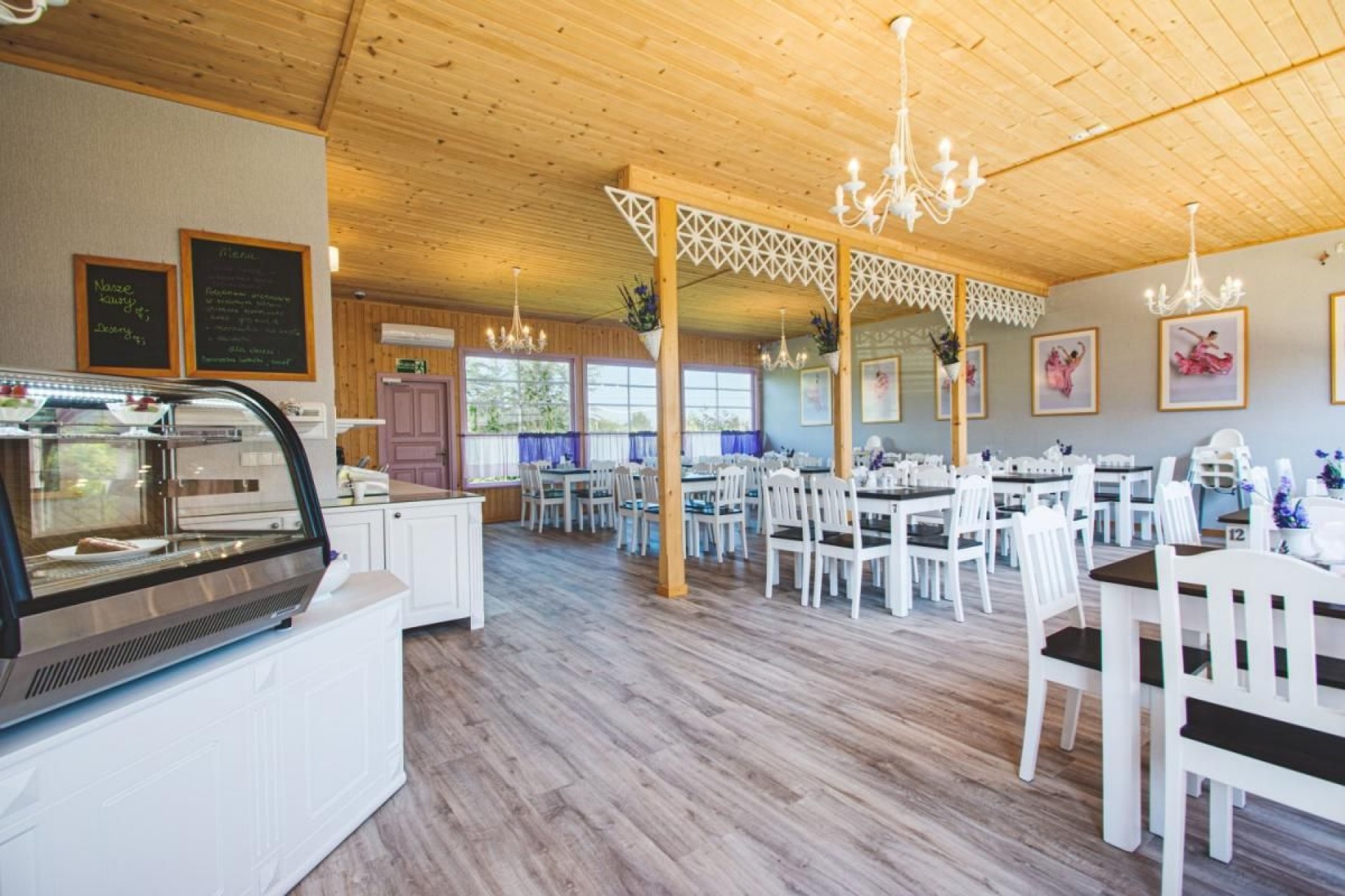 LAWENDOWA WYSPA Klub Nadmorski