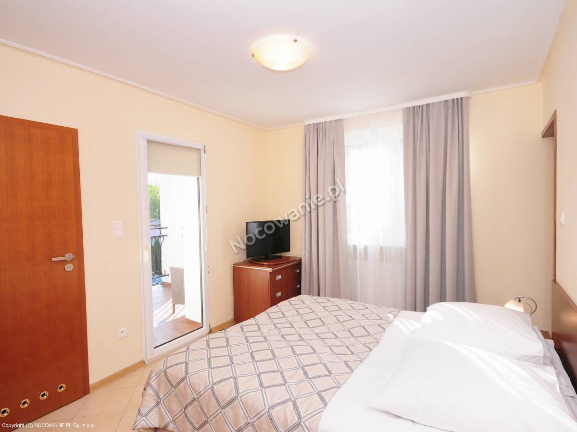 Pensjonat TADEUSZ I APARTAMENTY