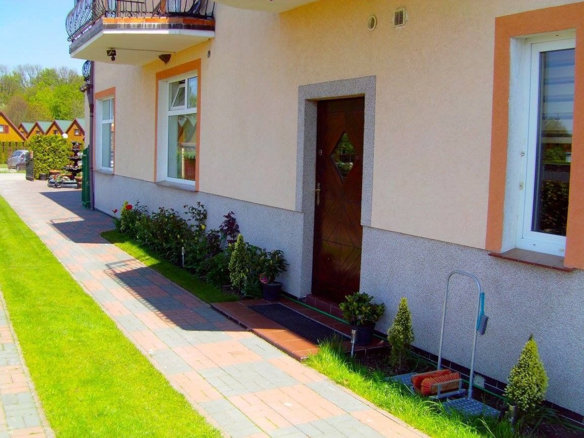 Domki i Pokoje STOKROTKA