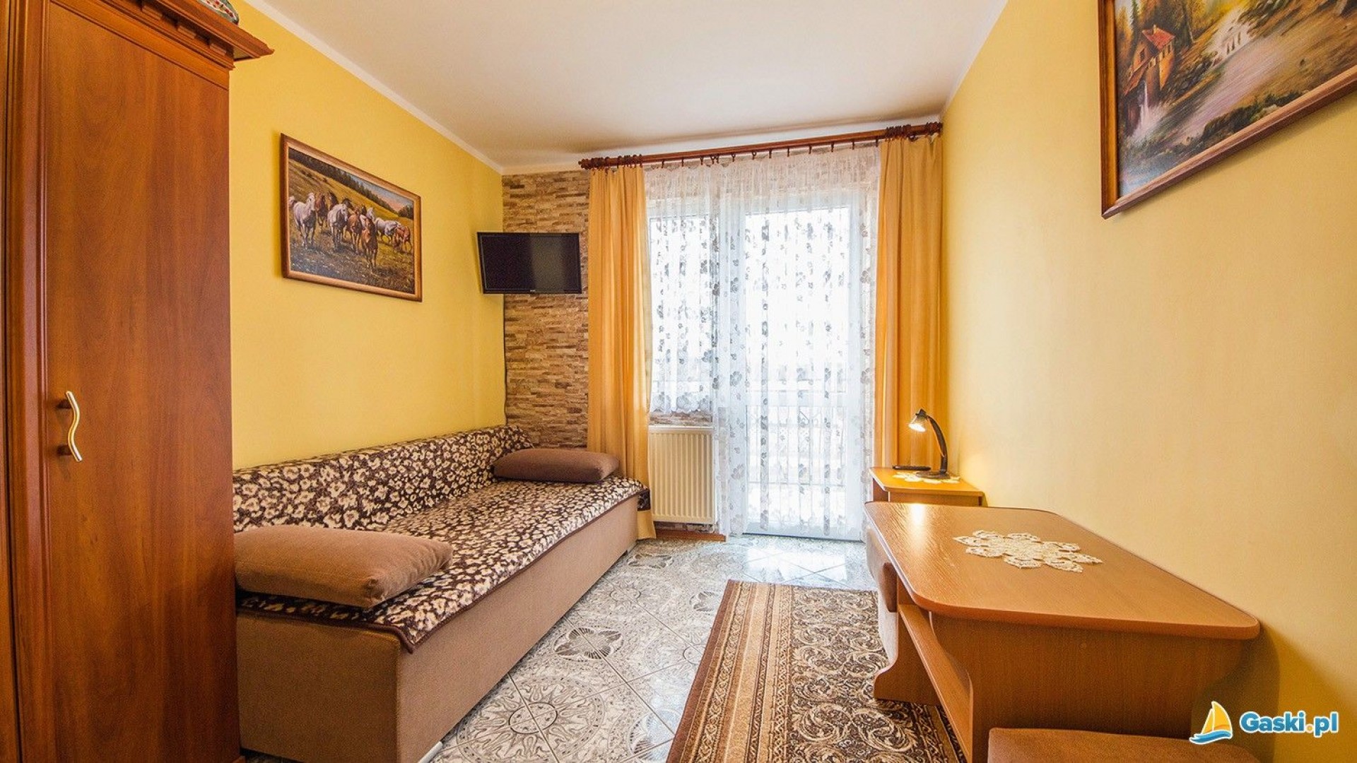 Domki i Pokoje STOKROTKA