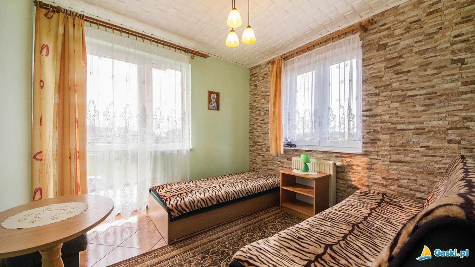 Domki i Pokoje STOKROTKA