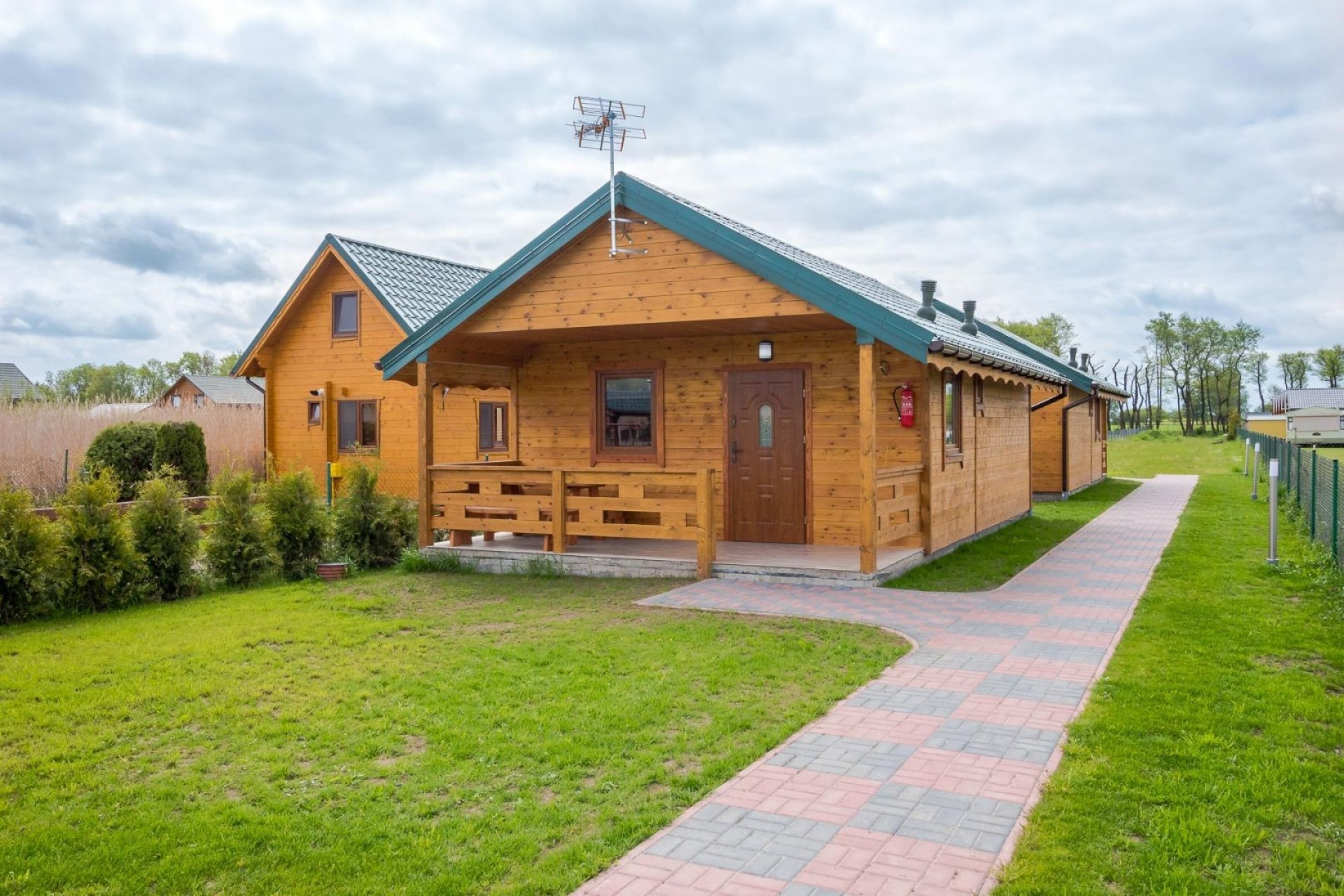 Domki i Pokoje STOKROTKA