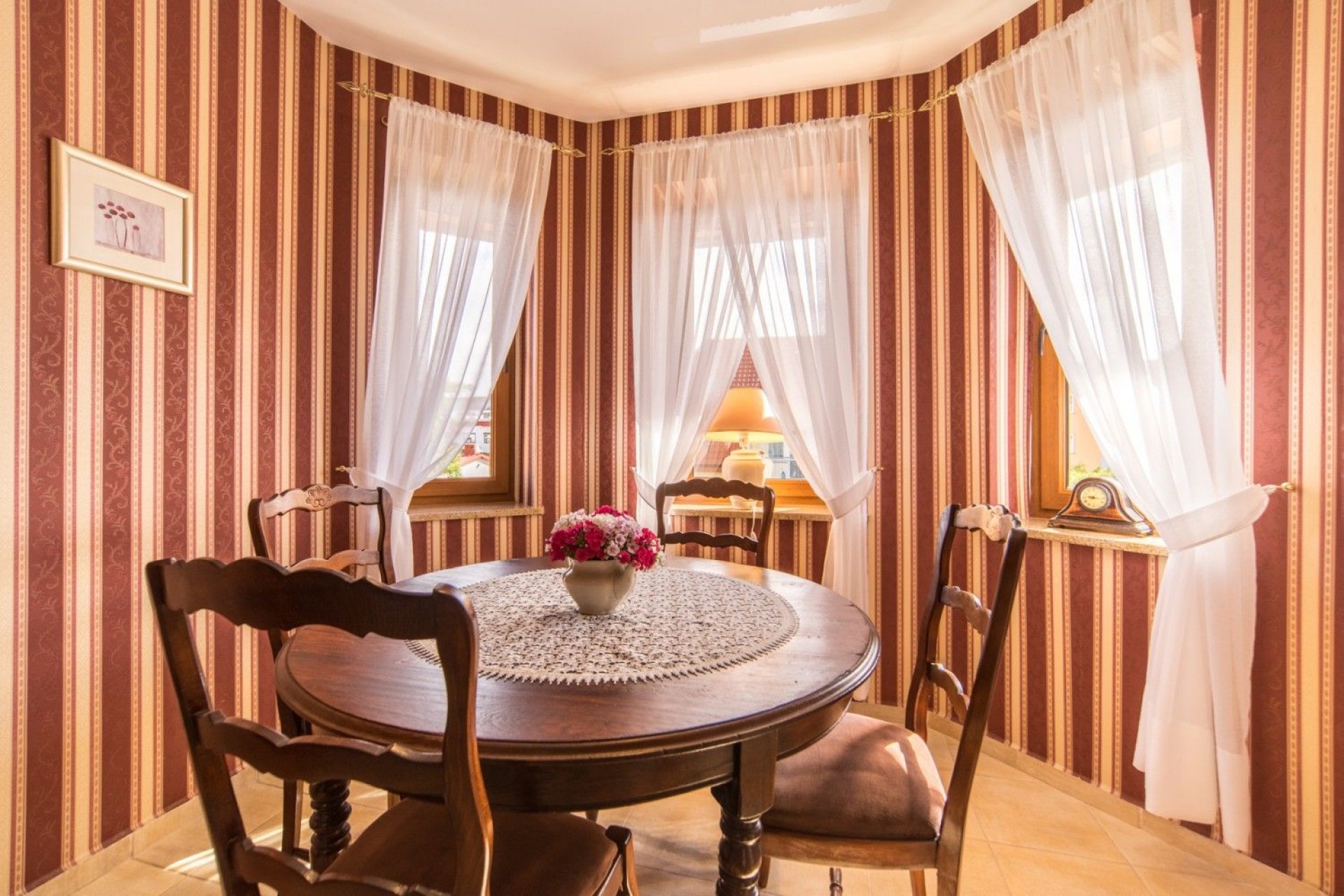 Dom    Gościnny ASTRA 