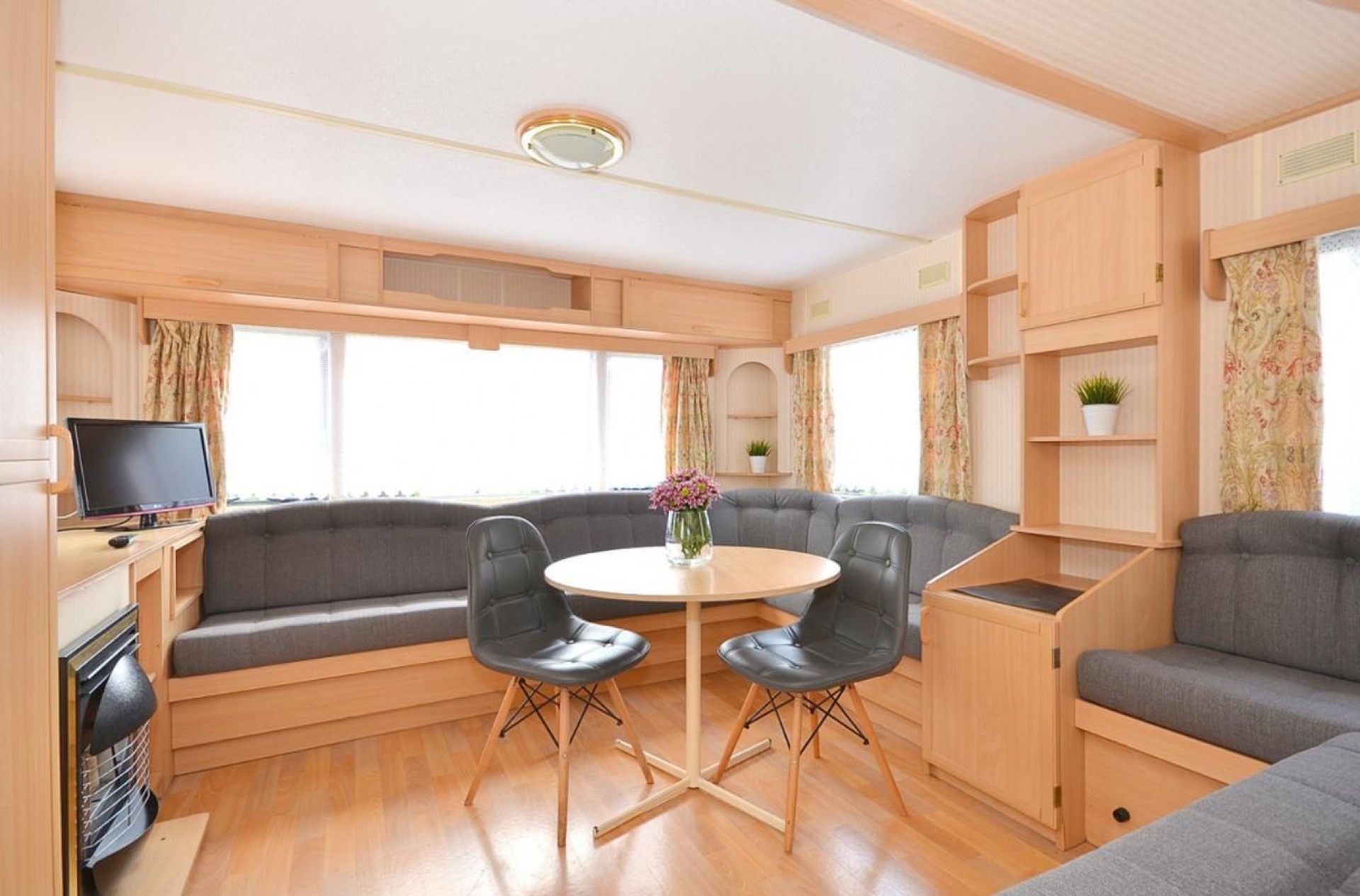 RK Centrum Zdrowia i Wypoczynku JANTAR