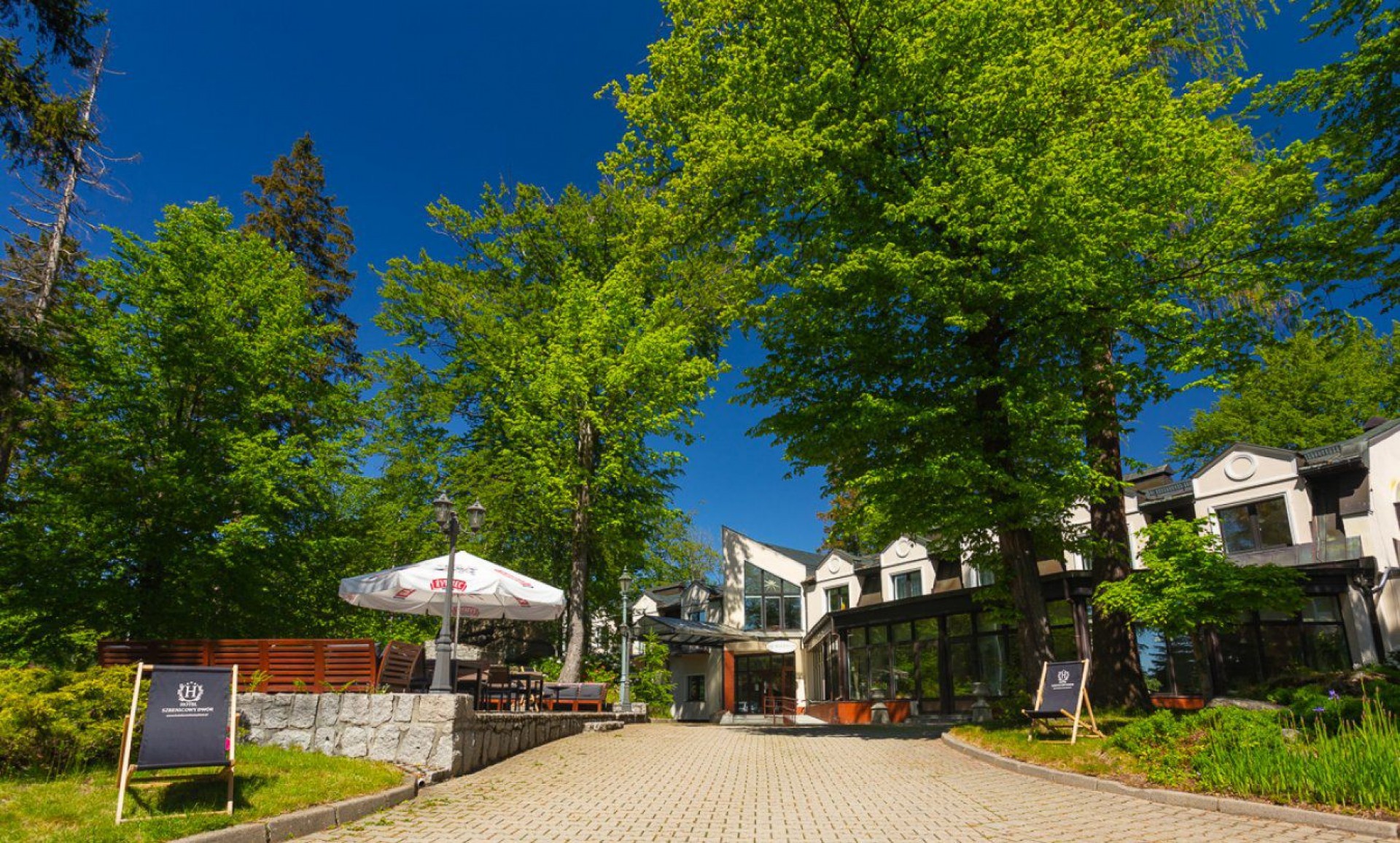 Hotel SZRENICOWY DWÓR