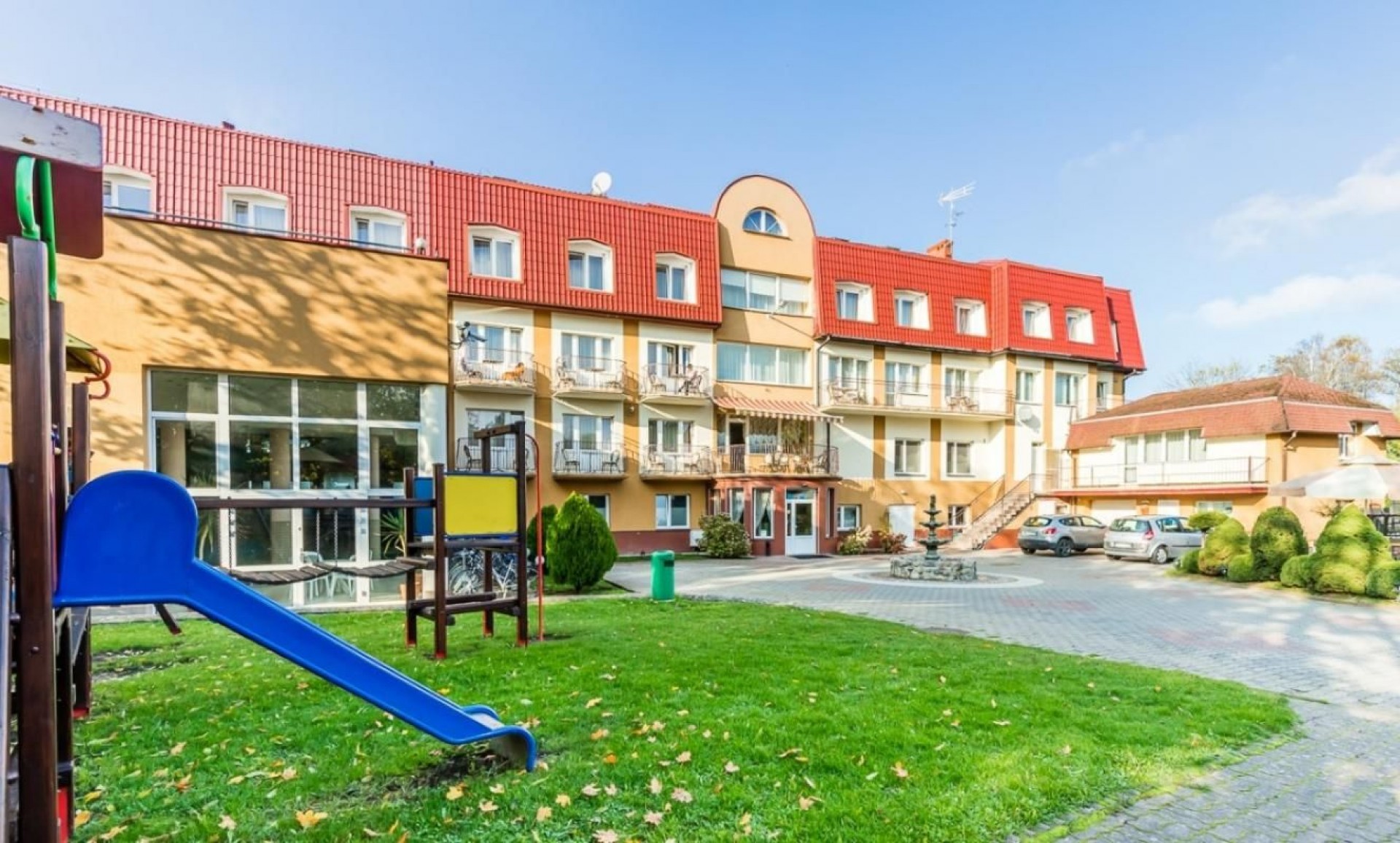 Ośrodek Wypoczynkowy JANTAR