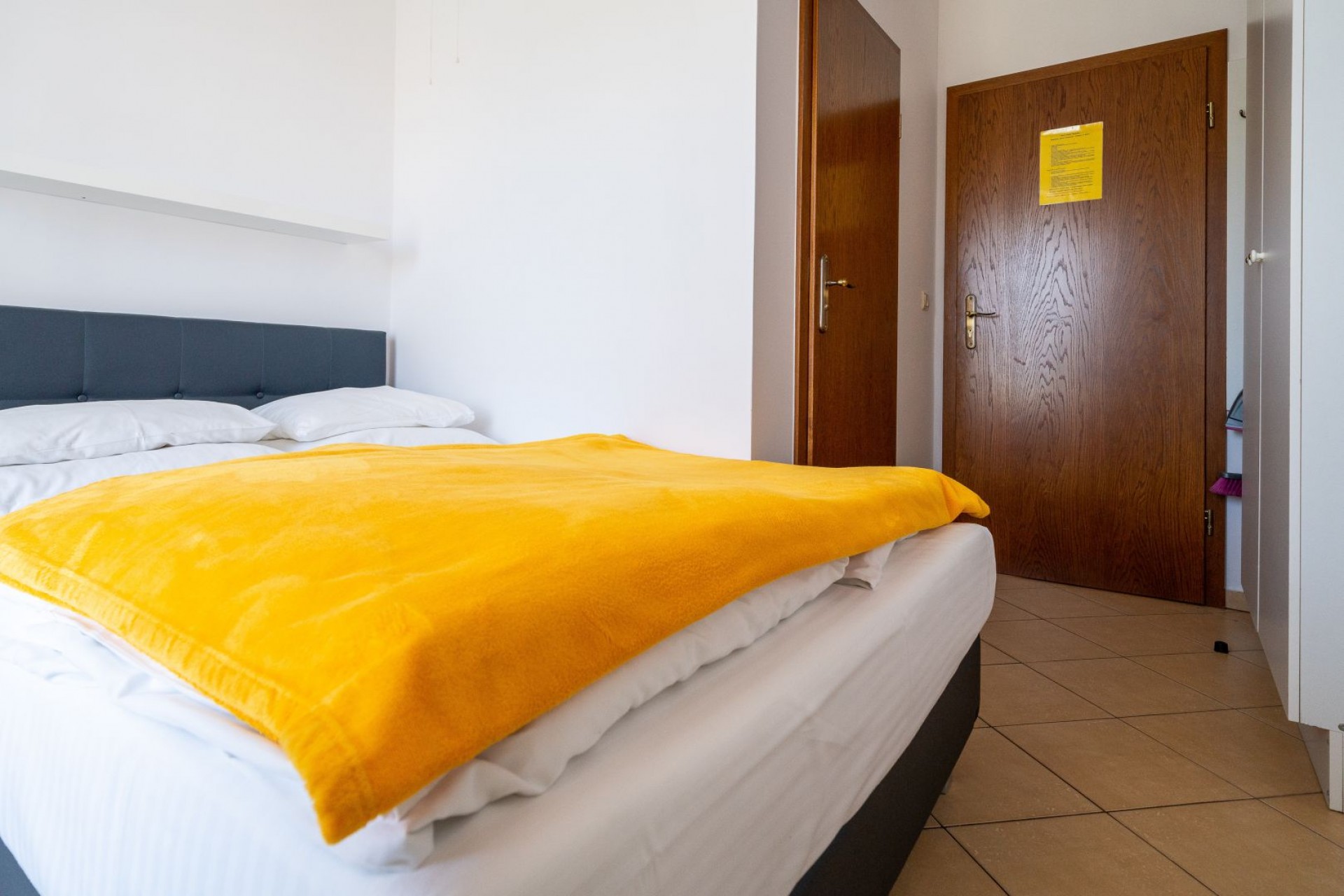 Pokój nr. 6 pierwsze piętro 2 osobowy