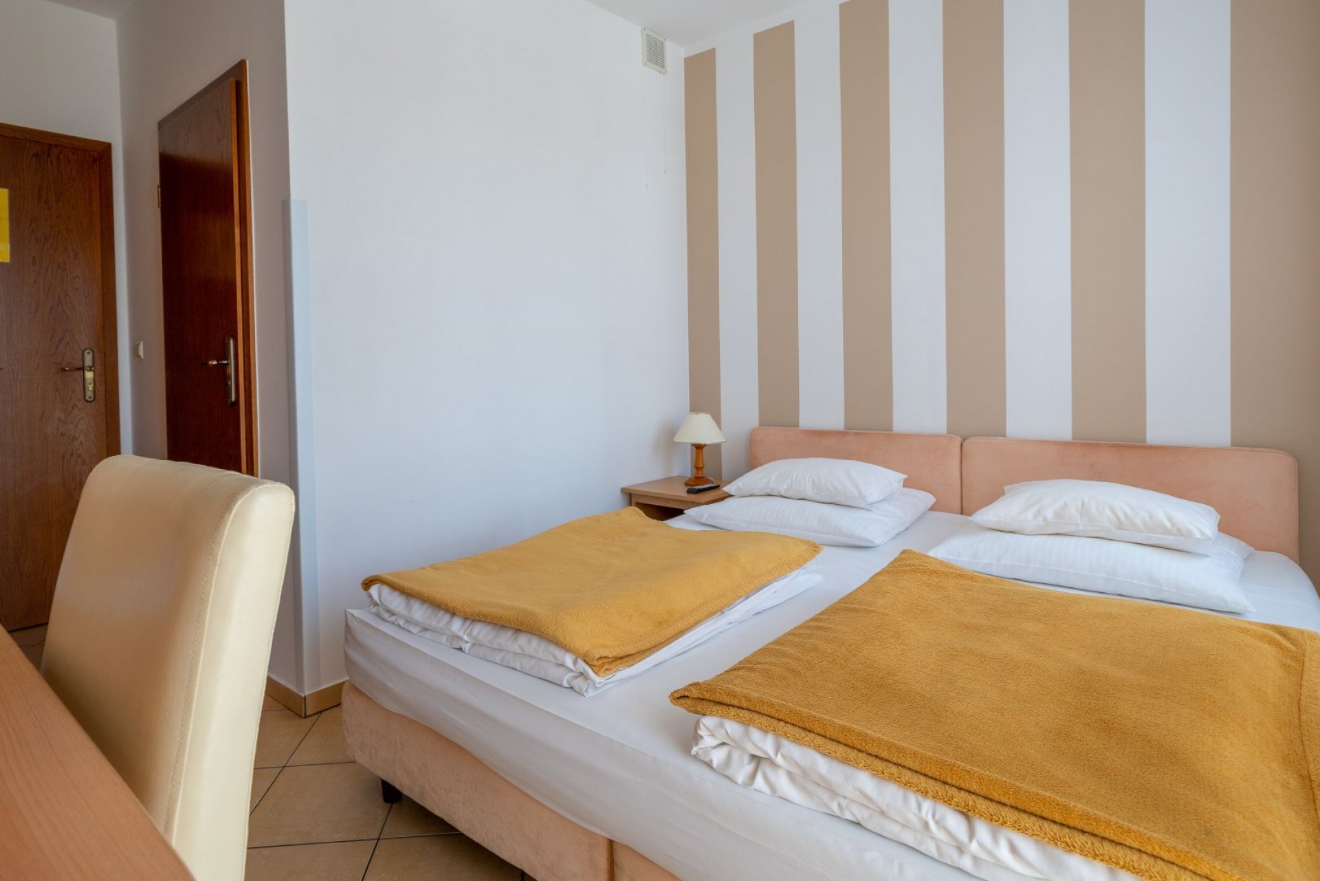 Pokój nr. 9 pierwsze piętro 2 osobowy