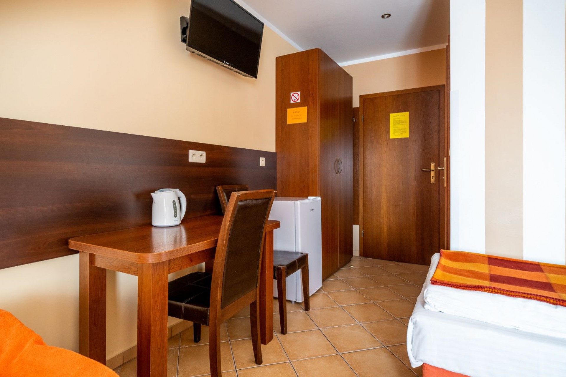 Pokój nr. 22 drugie piętro 4-5 osobowy