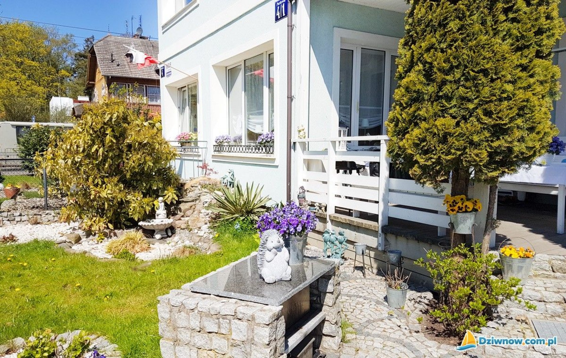 Pokoje Gościnne NIEBIESKI DOMEK