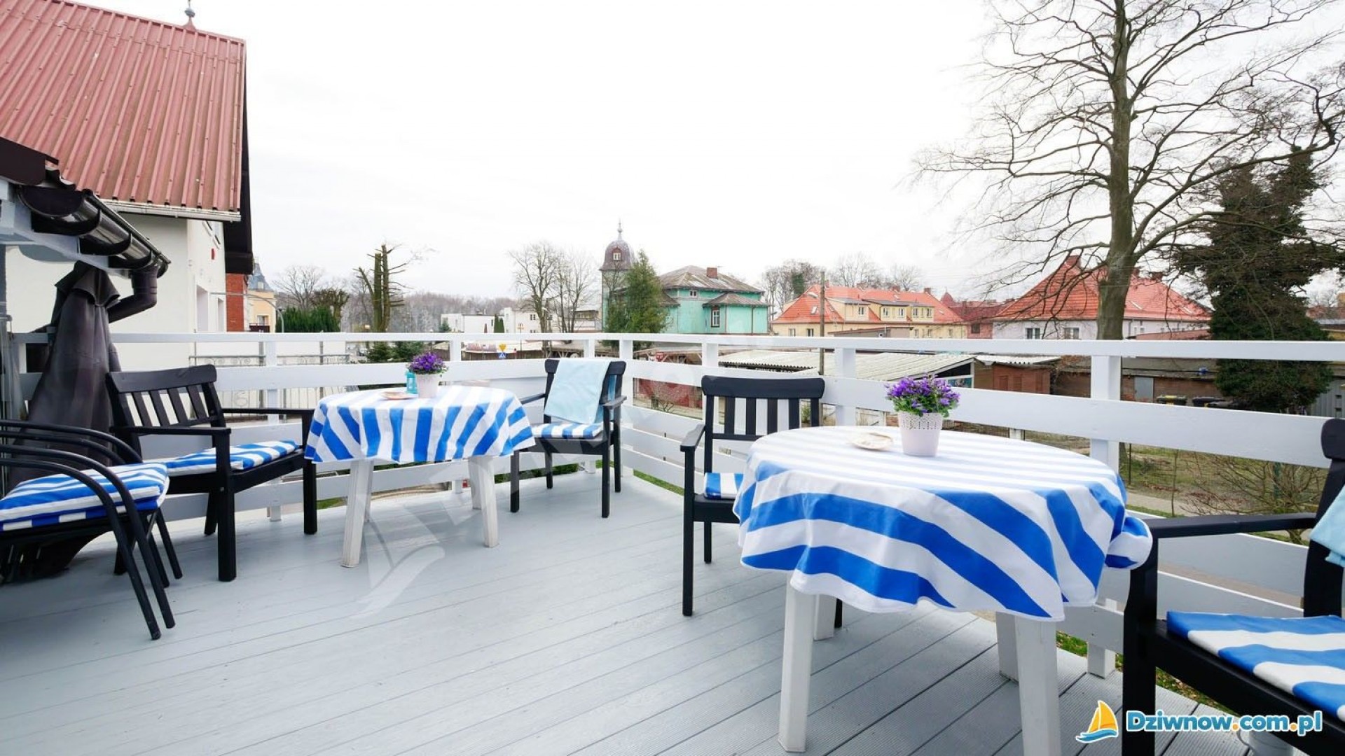 Pokoje Gościnne NIEBIESKI DOMEK