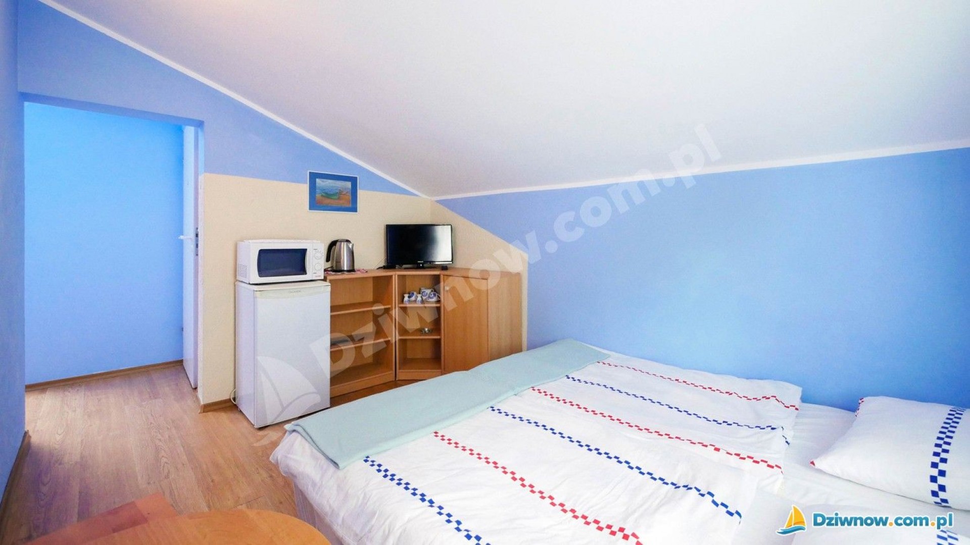 Pokoje Gościnne NIEBIESKI DOMEK