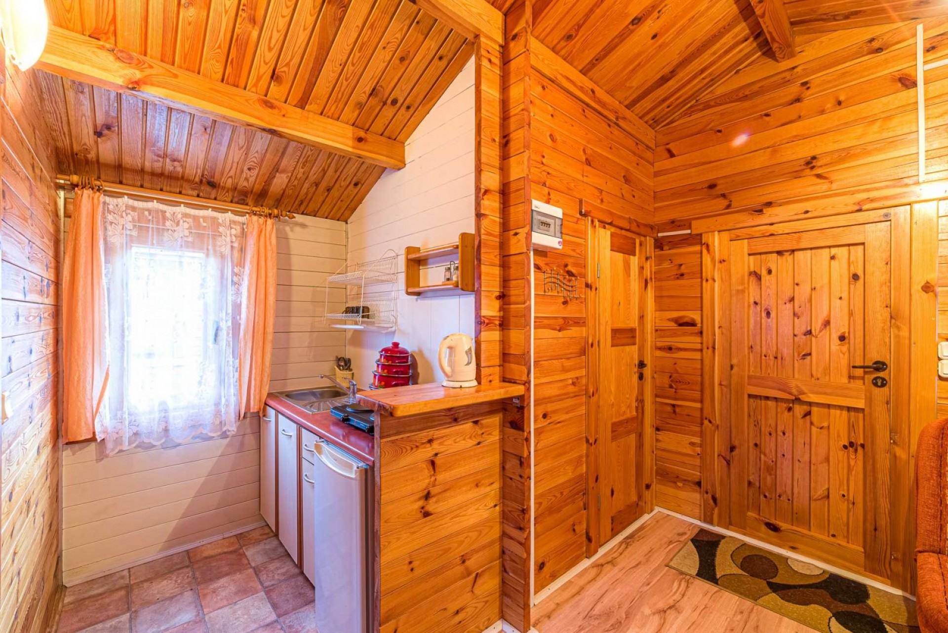 Pokoje i Domki Letniskowe POD GRUSZĄ