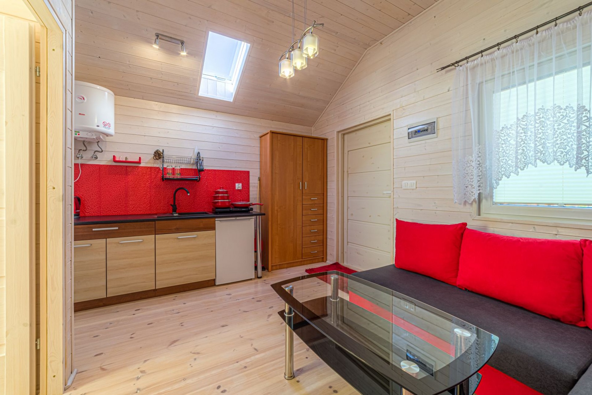 Pokoje i Domki Letniskowe POD GRUSZĄ