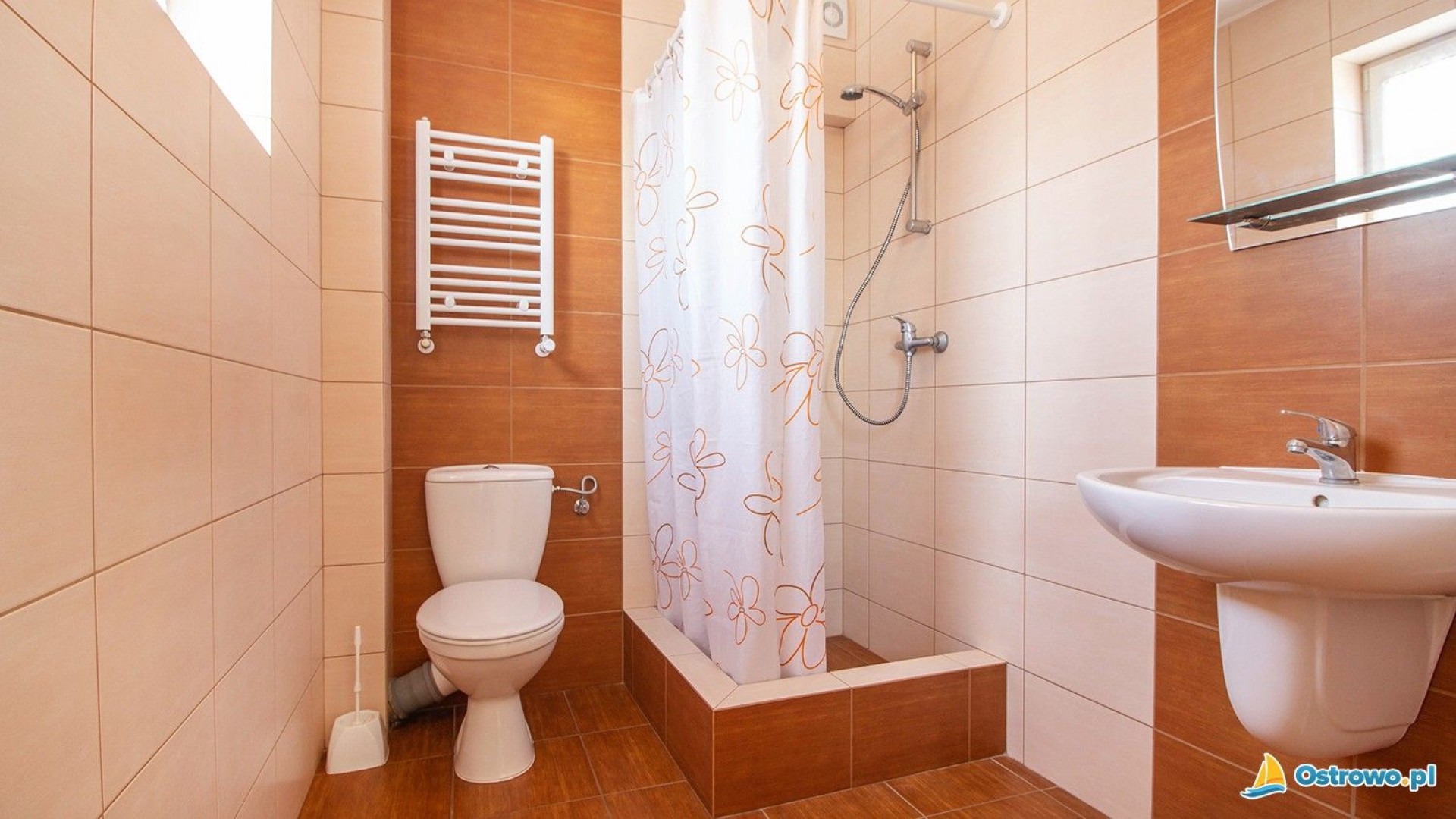 Pokoje Gościnne FLOTA