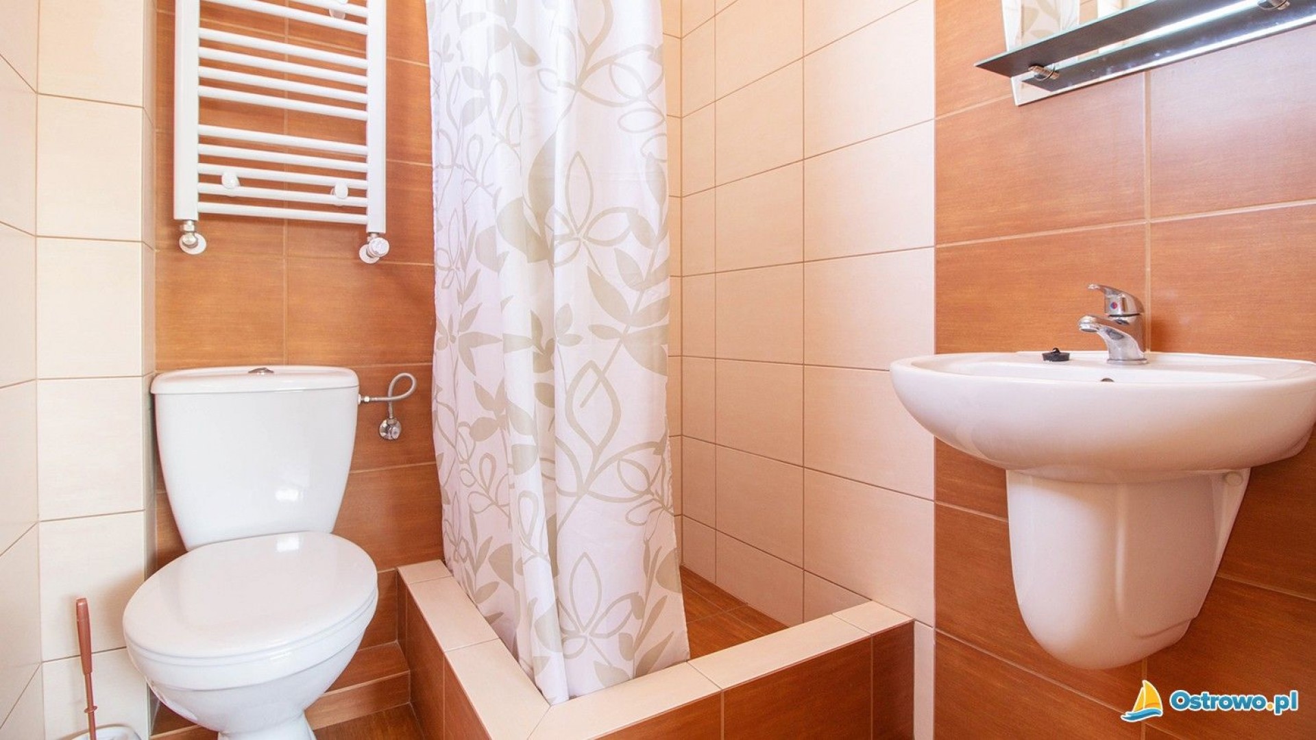 Pokoje Gościnne FLOTA