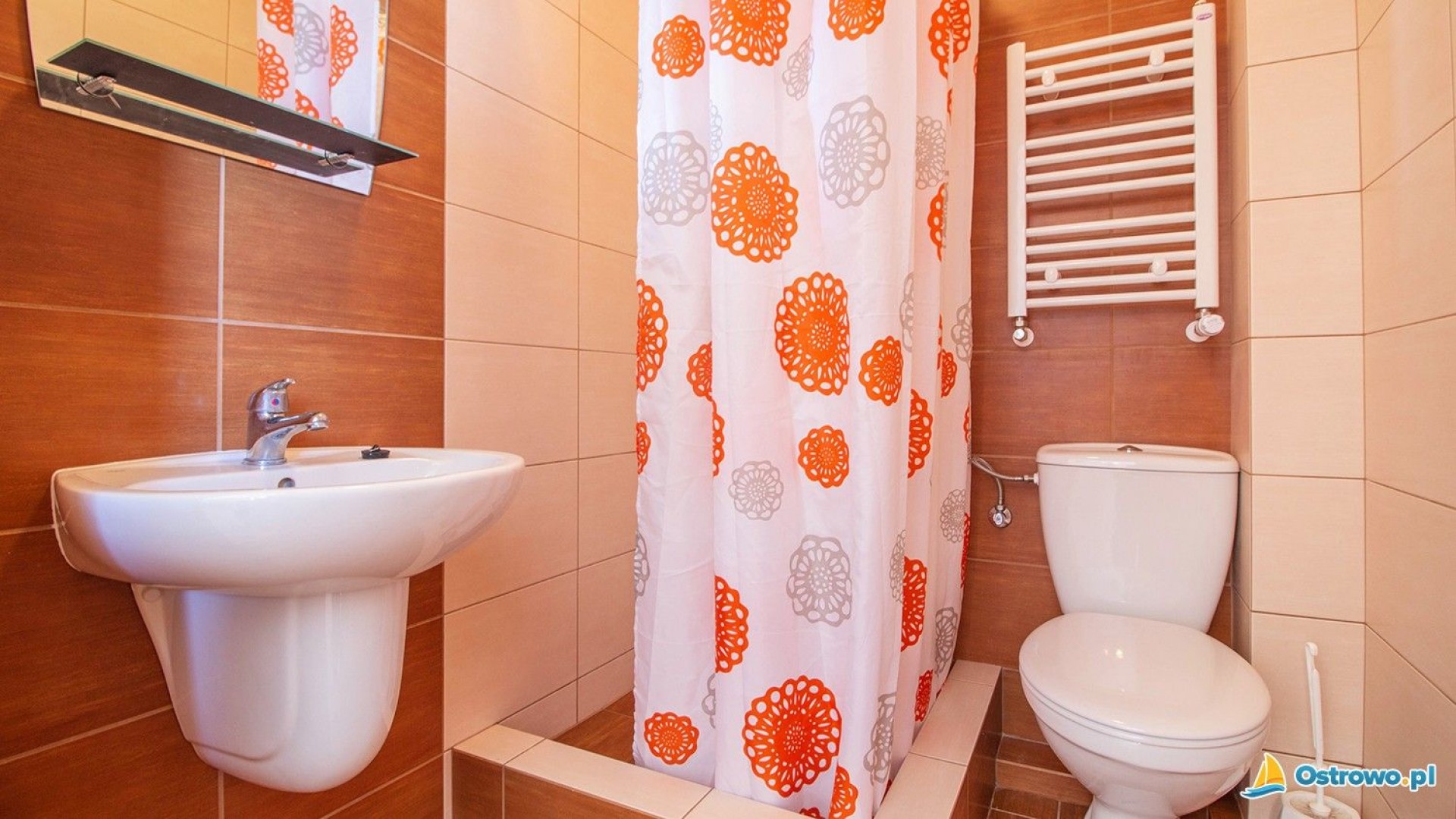 Pokoje Gościnne FLOTA