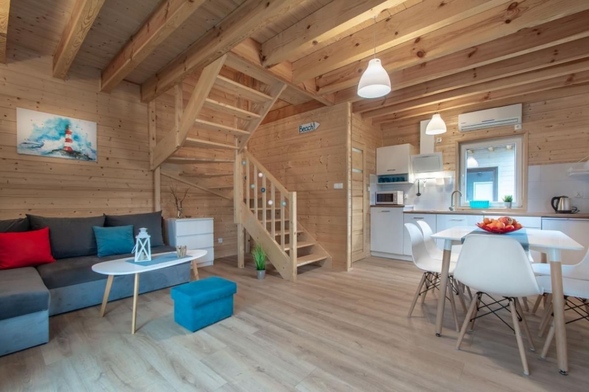 Domki Apartamentowe KIERUNEK ROZEWIE