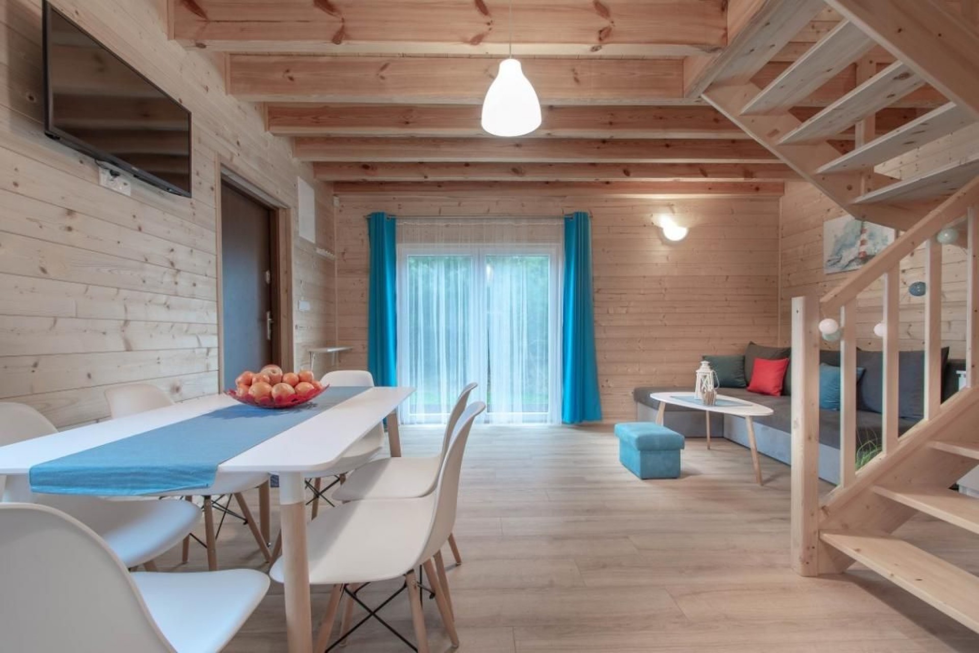 Domki Apartamentowe KIERUNEK ROZEWIE