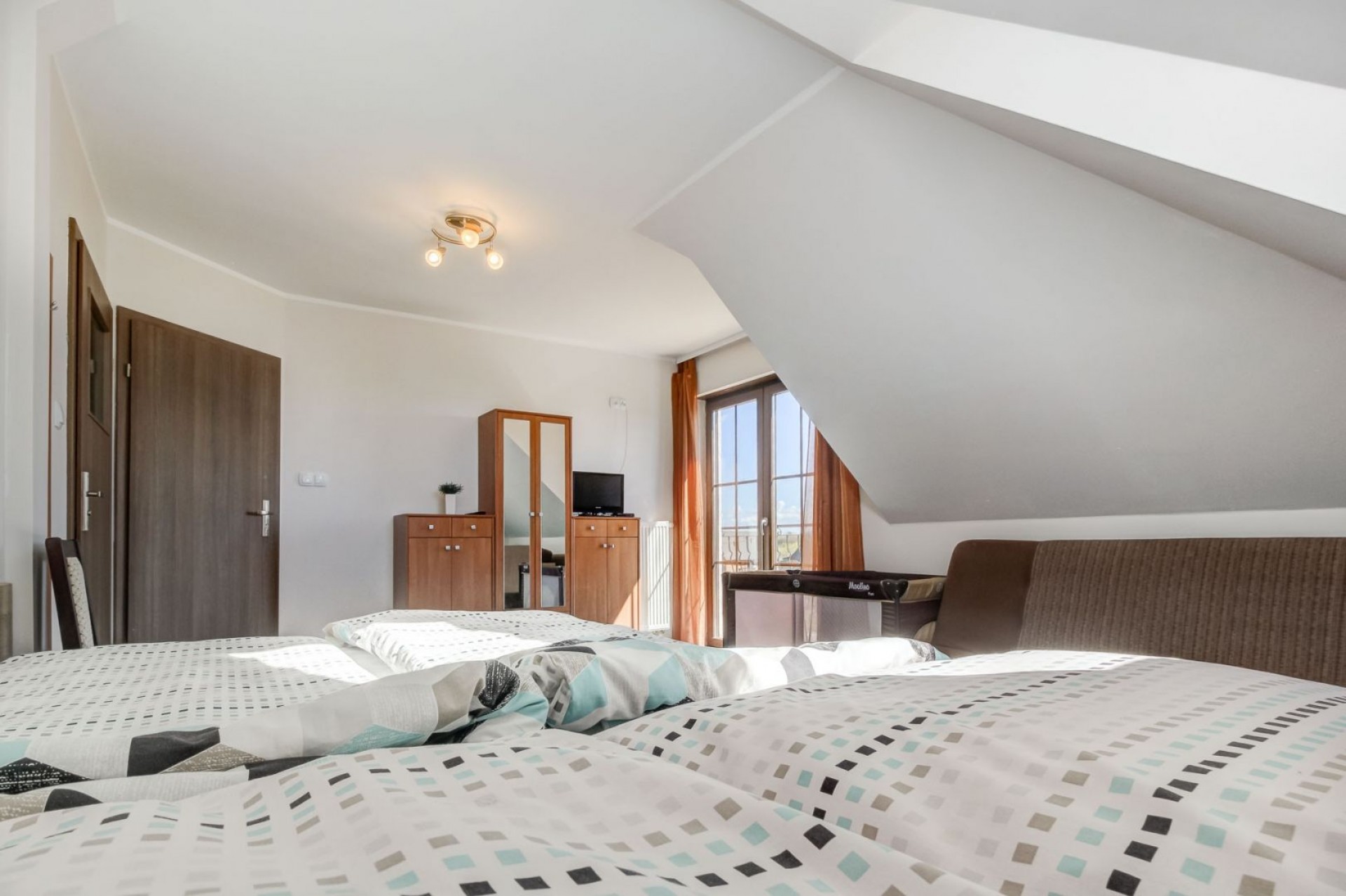 Ośrodek Wypoczynkowy LENIWIEC