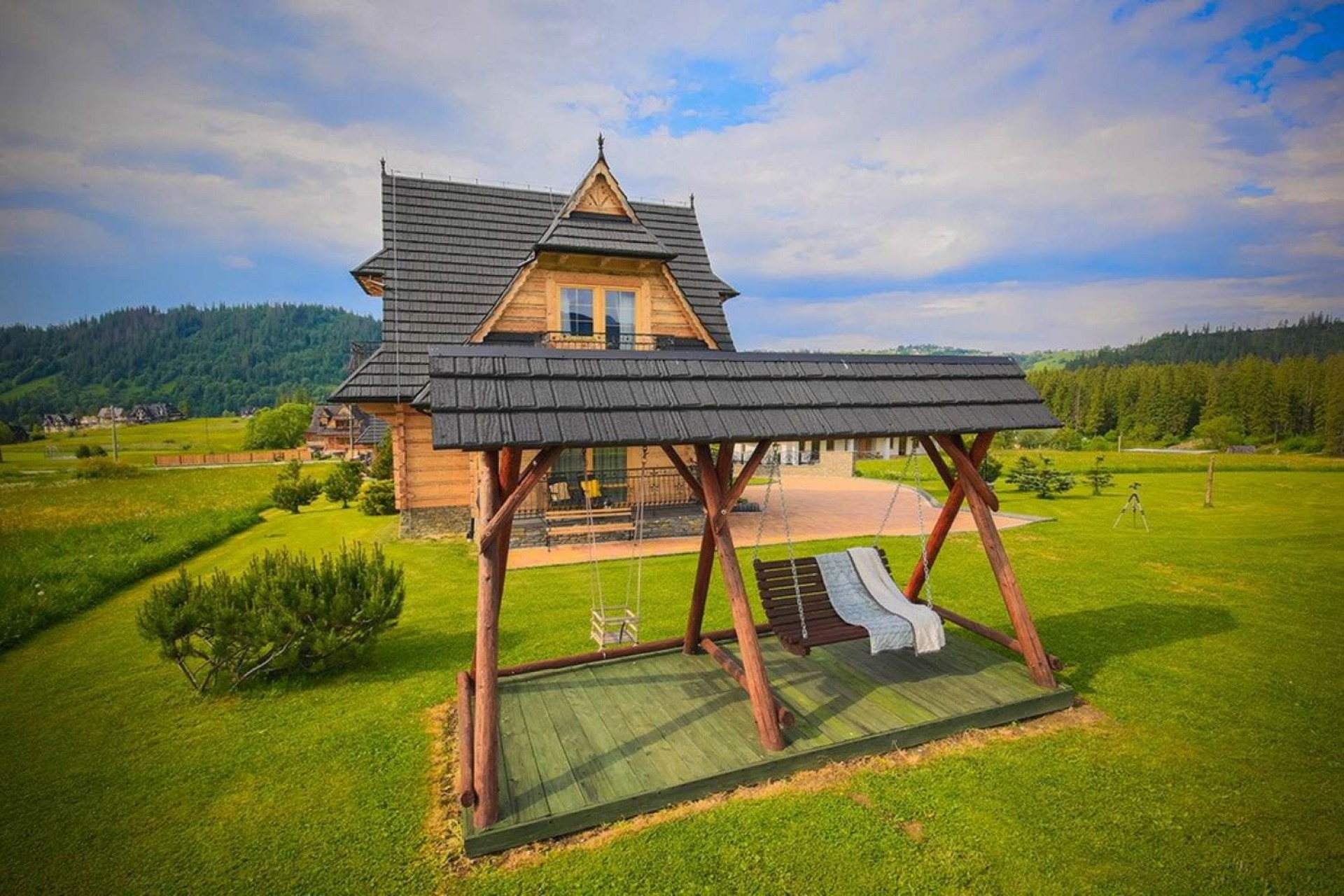 Folk Resort