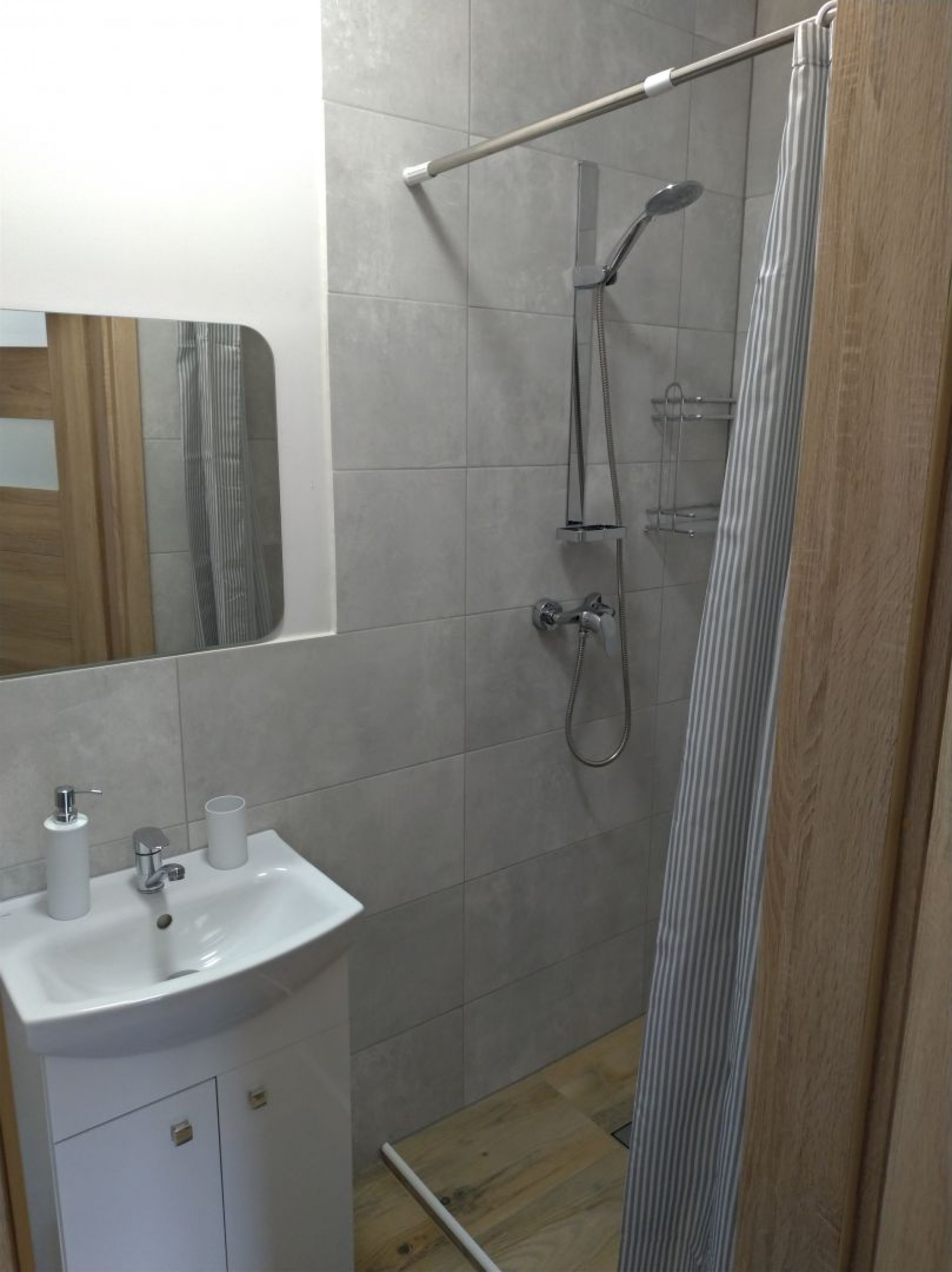 Pokoje Gościnne POD DĘBAMI