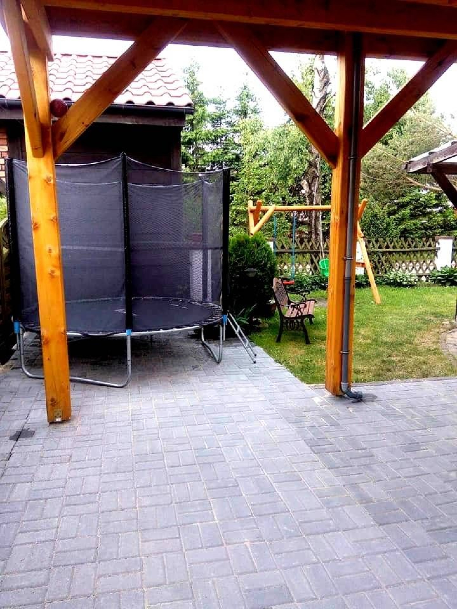 Pokoje Gościnne POD DĘBAMI