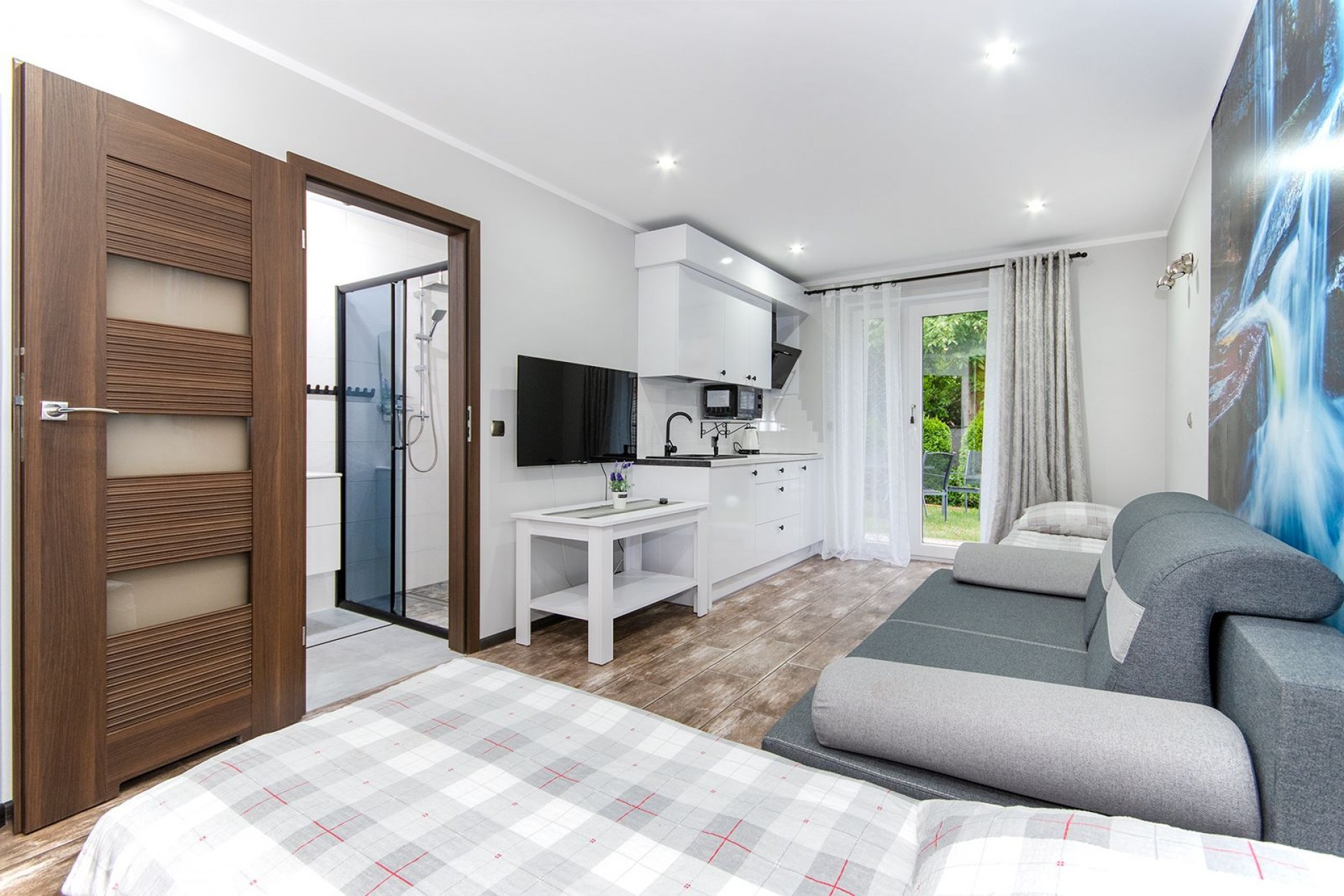 Pokoje i Apartamenty IZA