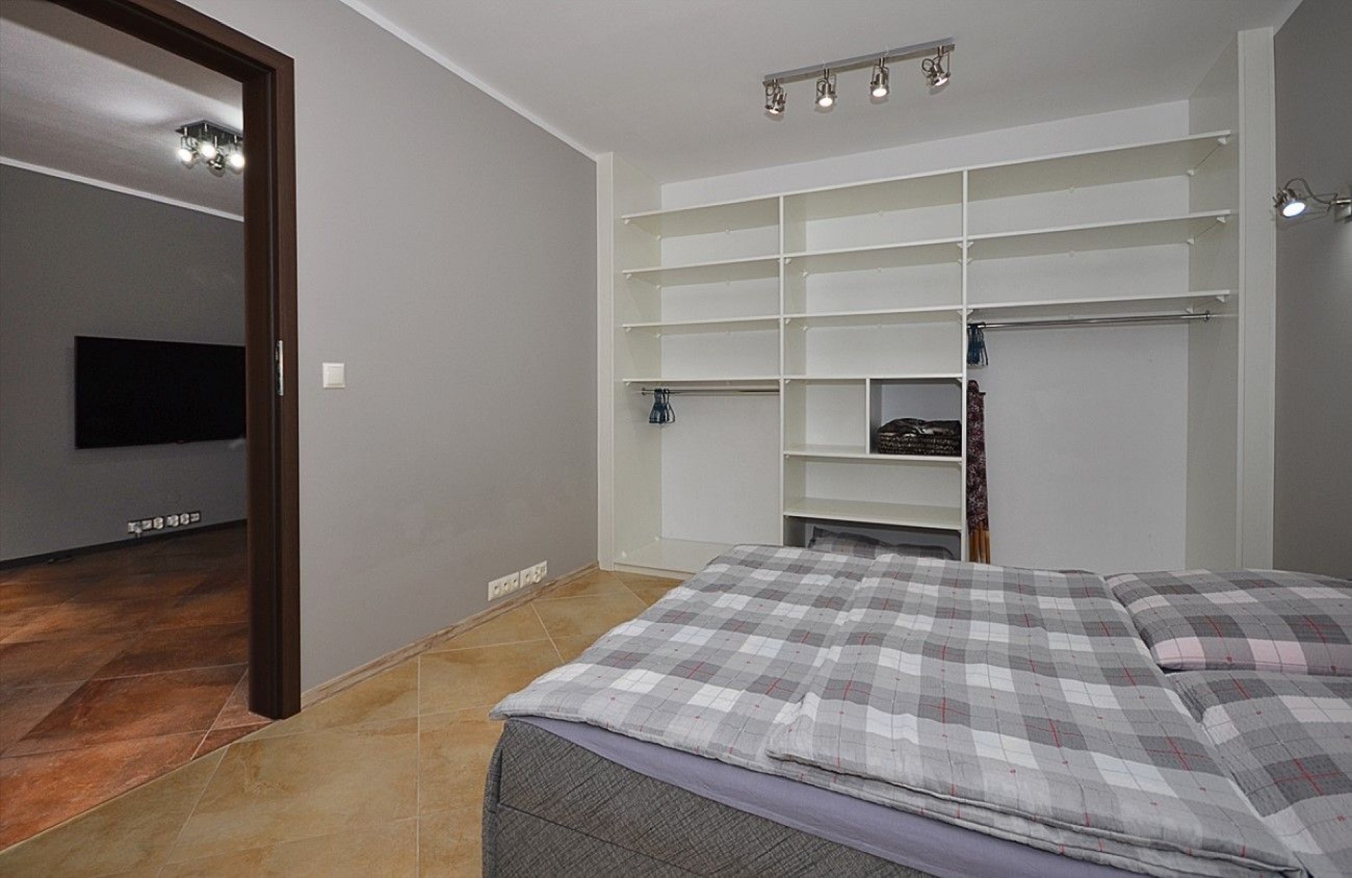 RK Pokoje i Apartamenty IZA