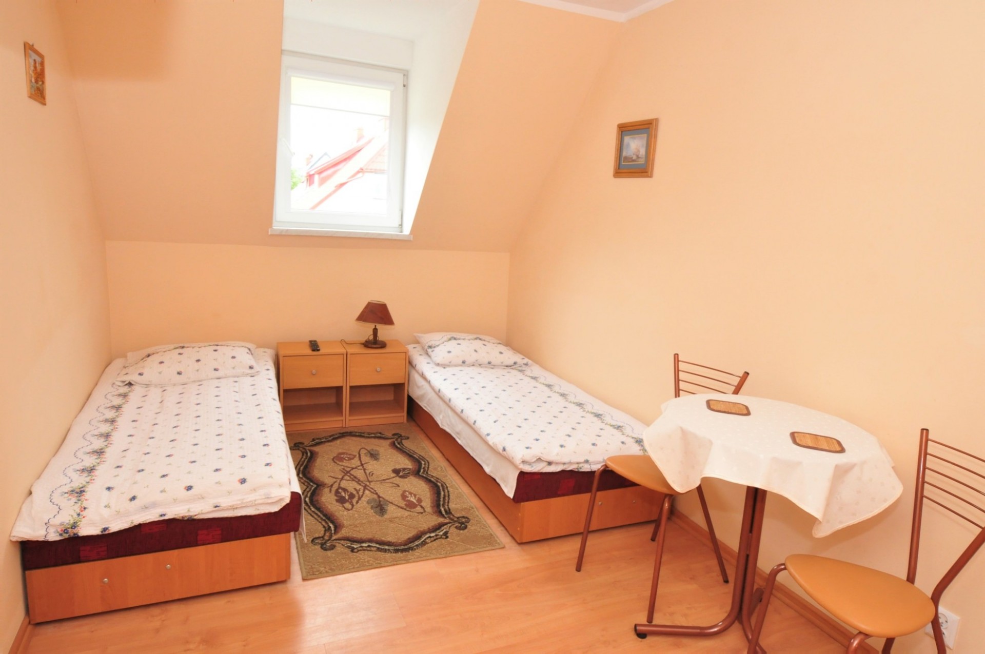 pokój studio (2+2) w pawilonie letnim pomieszczenie 2