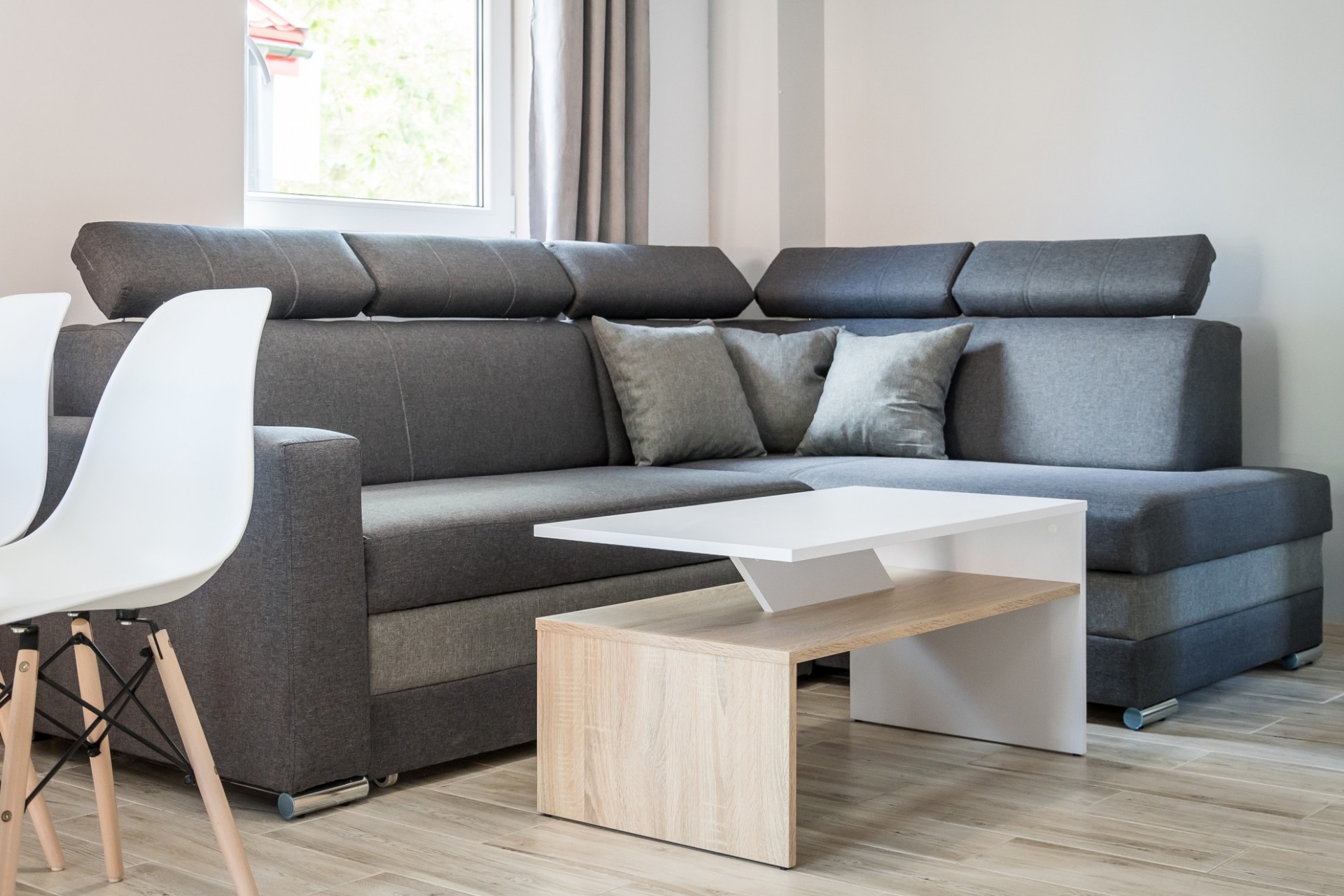 Domek piętrowy całoroczny z dwiema łazienkami, 3 sypialnie i salon