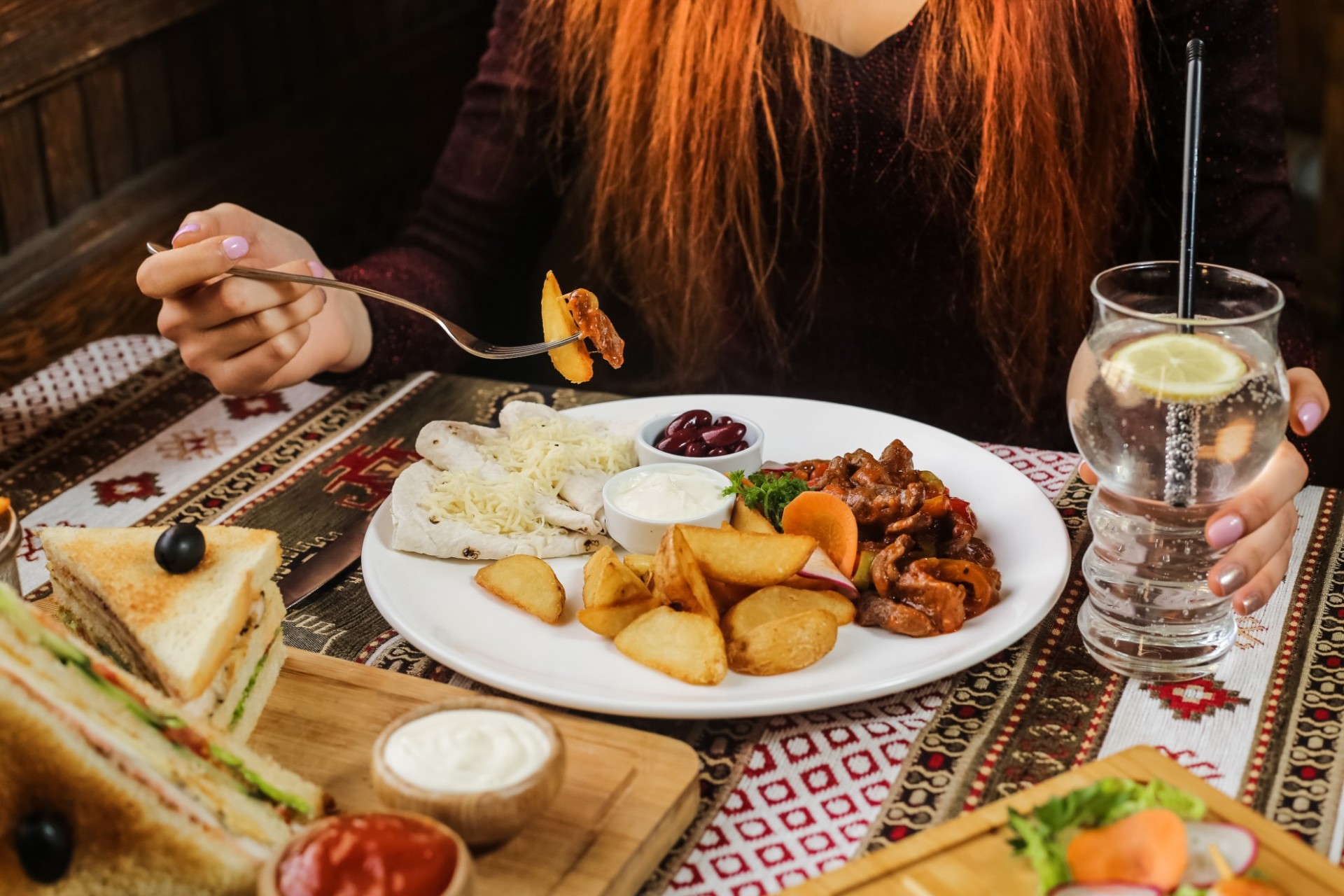 Gastronomia w Szklarskiej Porębie - sprawdź szeroką gamę polecanych  obiektów gastronomicznych !