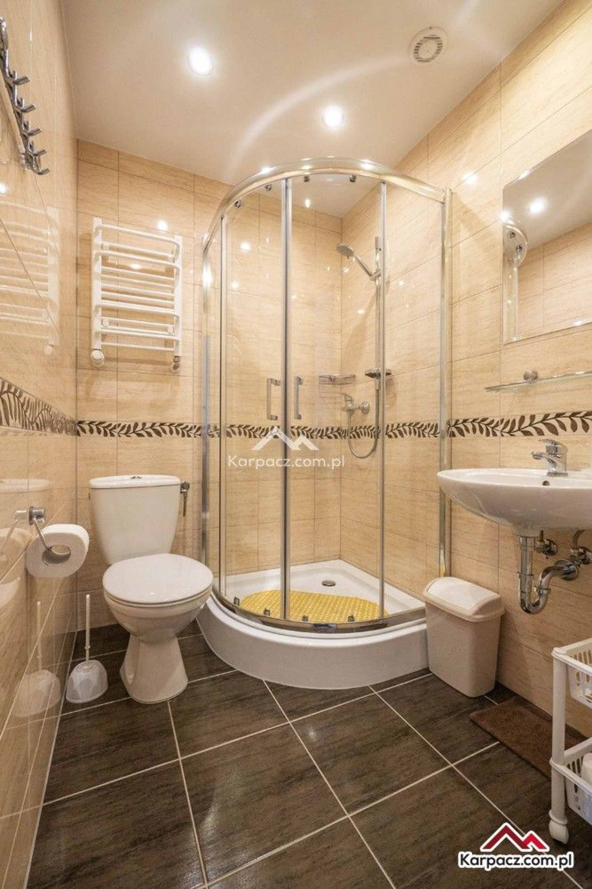 Apartamenty i Pokoje GAZDA