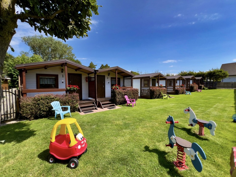 Wczasy z dziećmi - Domki FAMILIJNE