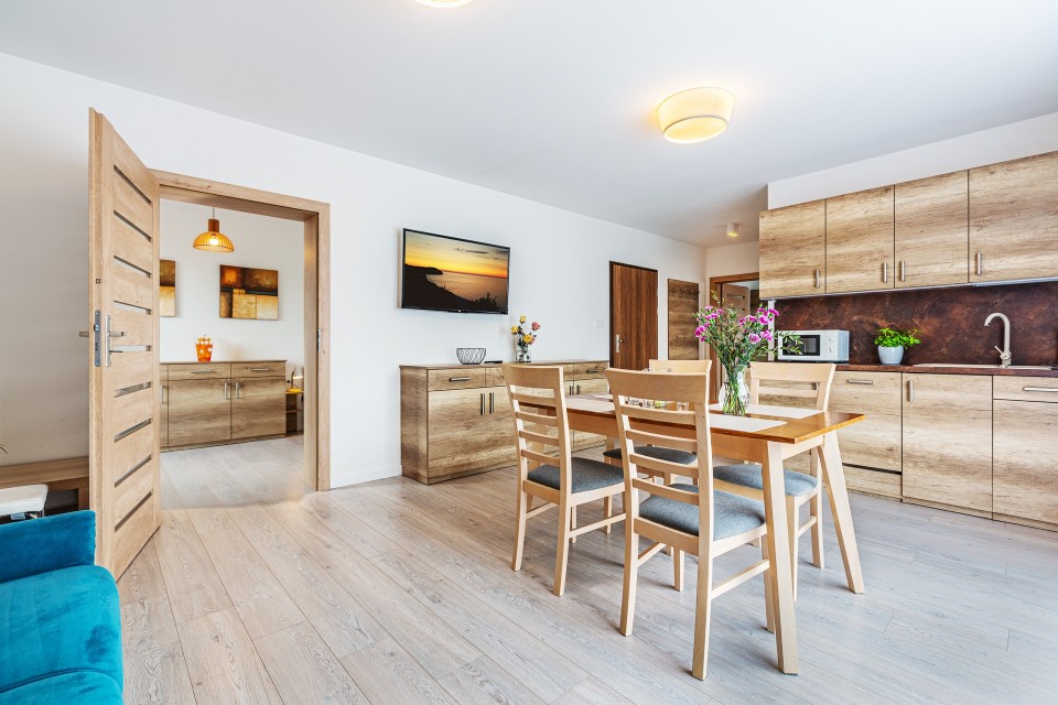 Apartament 6 os.