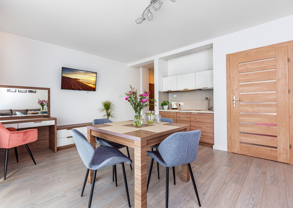 Apartament 4 os.
