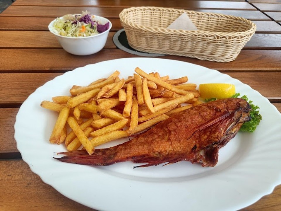 Smażalnia i Wędzarnia ryb u Bolka