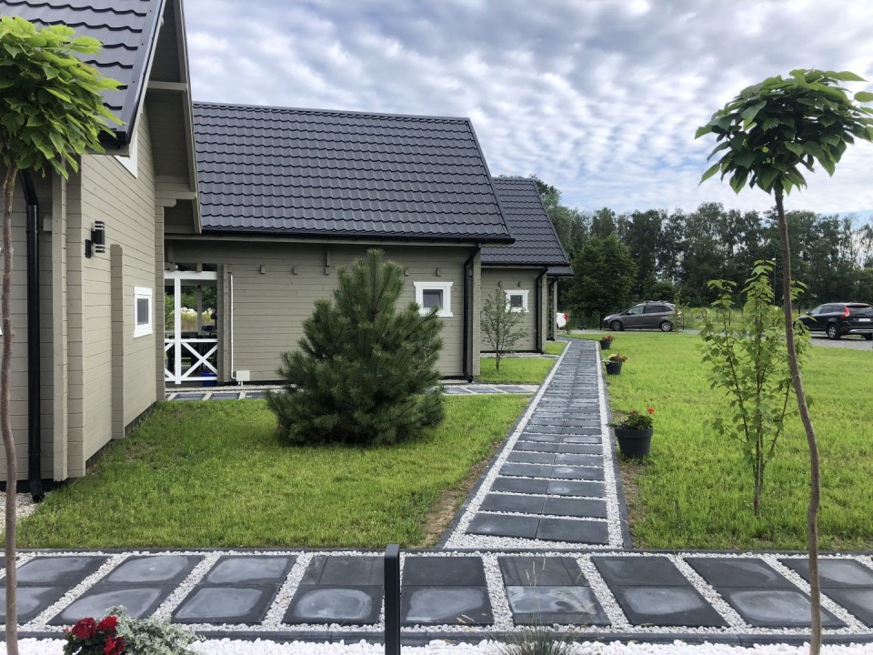 DOMKI I APARTAMENT LIZA