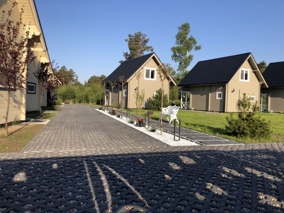 DOMKI I APARTAMENT LIZA