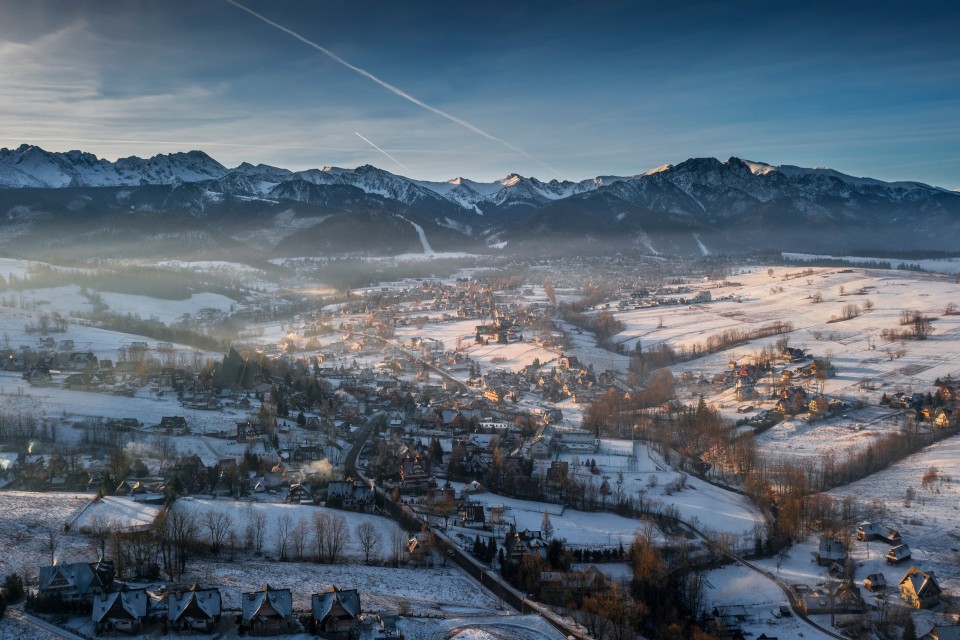 Bezpieczny urlop w Zakopanem – jak uniknąć upadku na oblodzonych podejściach?