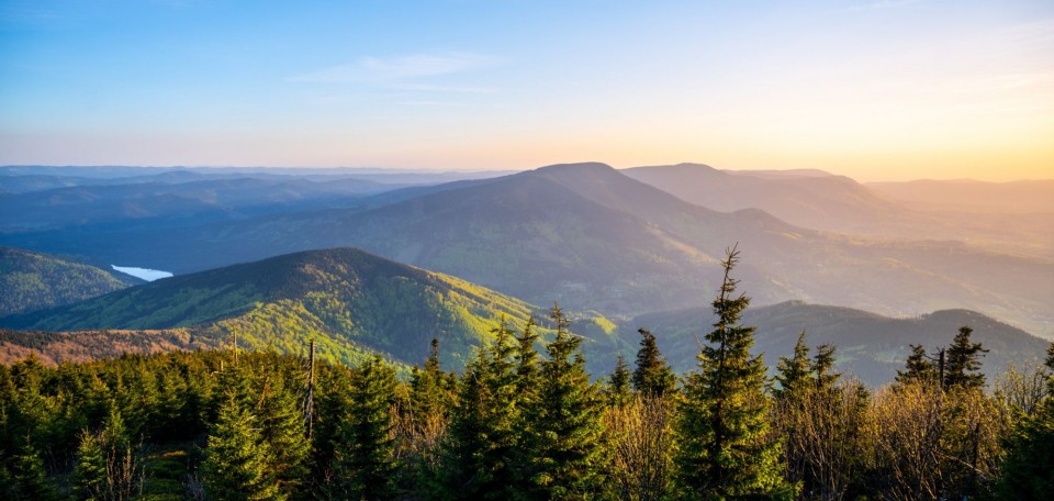Beskid Wyspowy i Beskid Mały - jakie znajdują się tu szlaki i szczyty?
