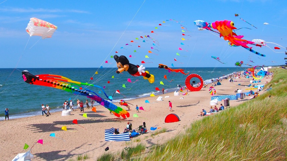 Wyjazd grupowy do Dąbek - nadmorski wypoczynek w uzdrowiskowym klimacie